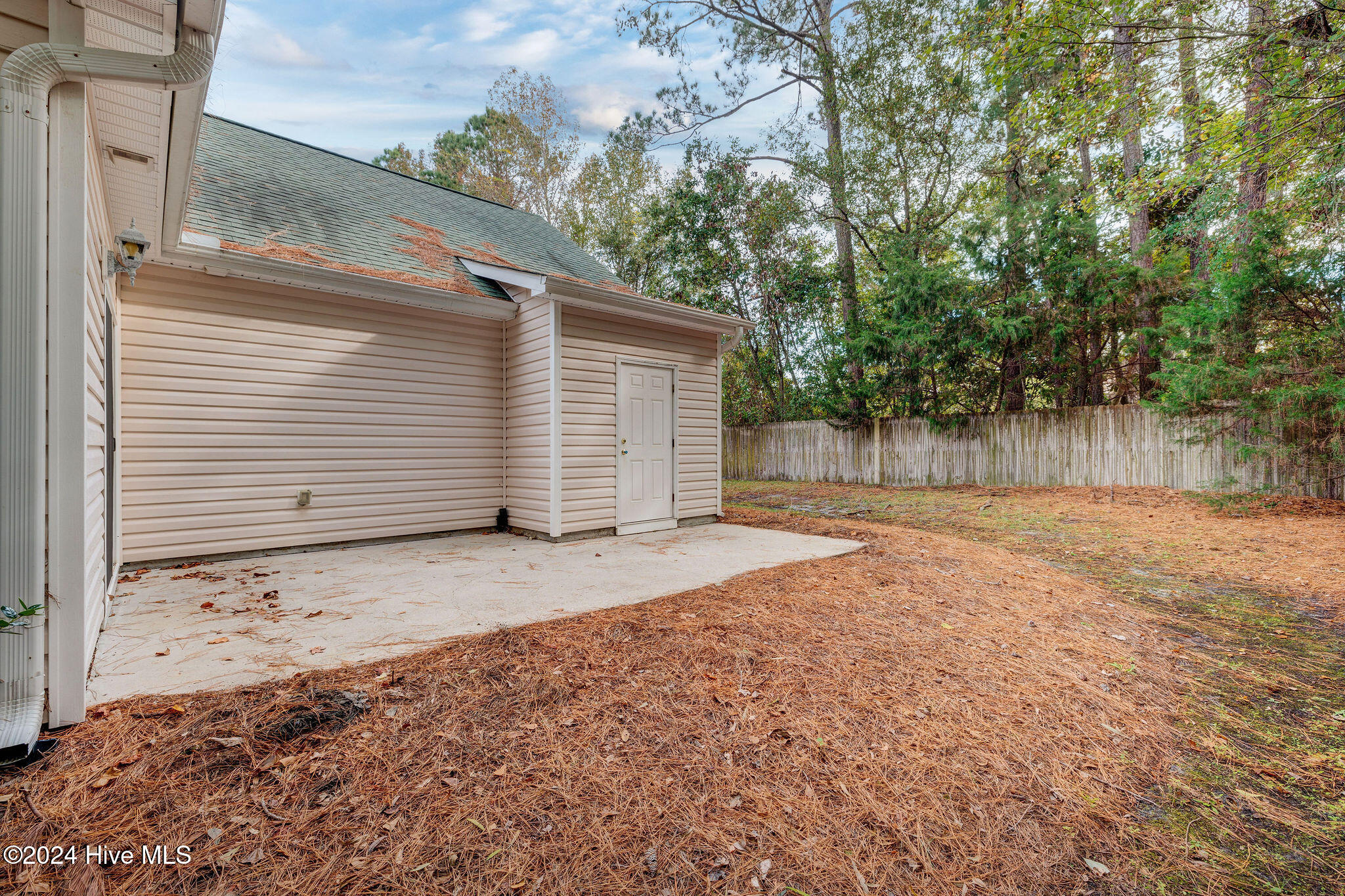 1602 Honeybee Lane
