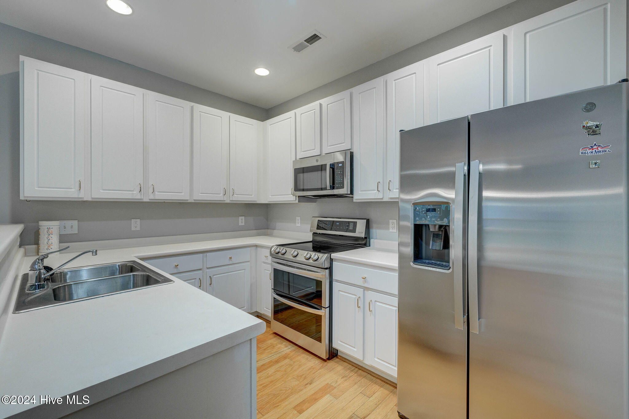 1602 Honeybee Lane