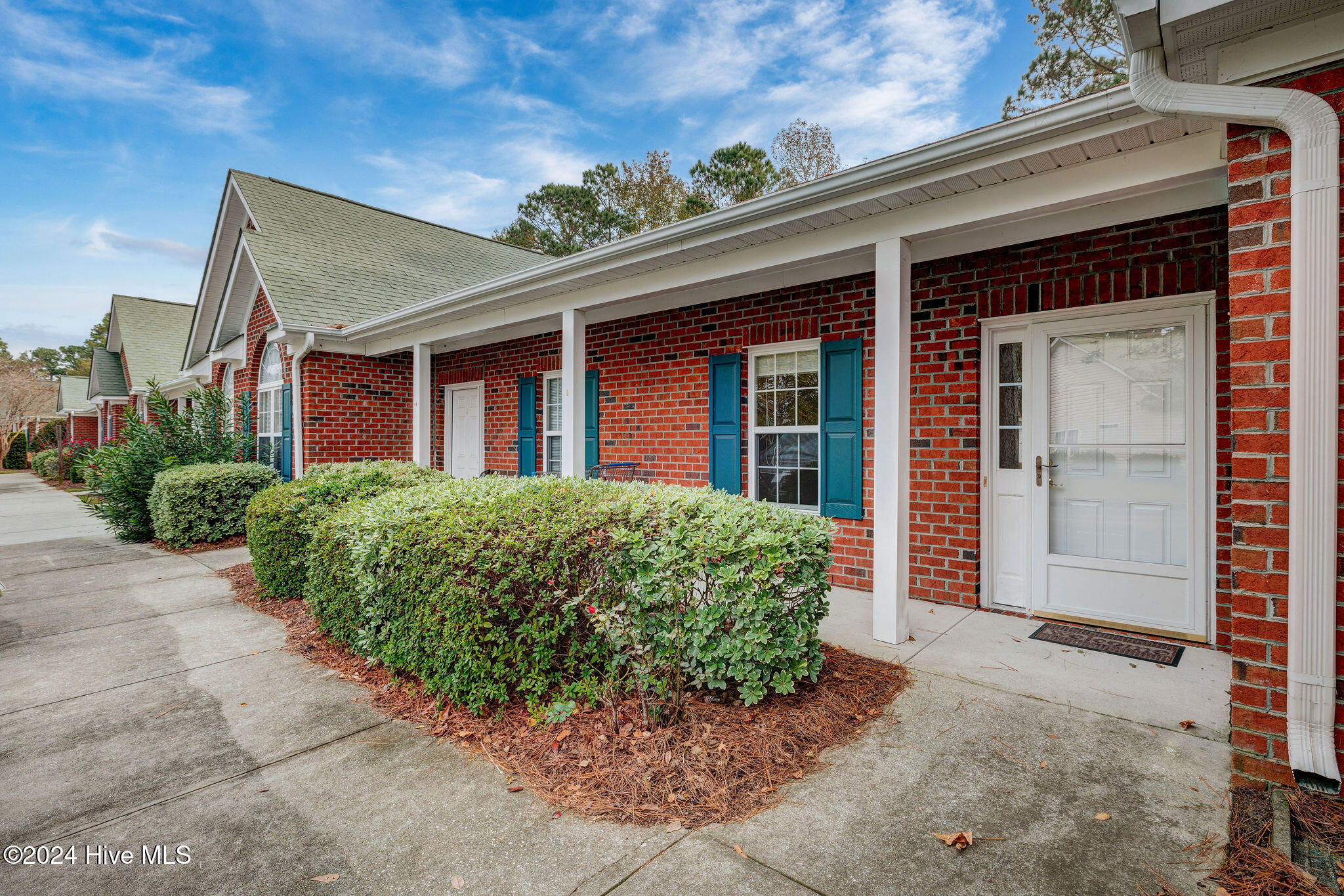 1602 Honeybee Lane