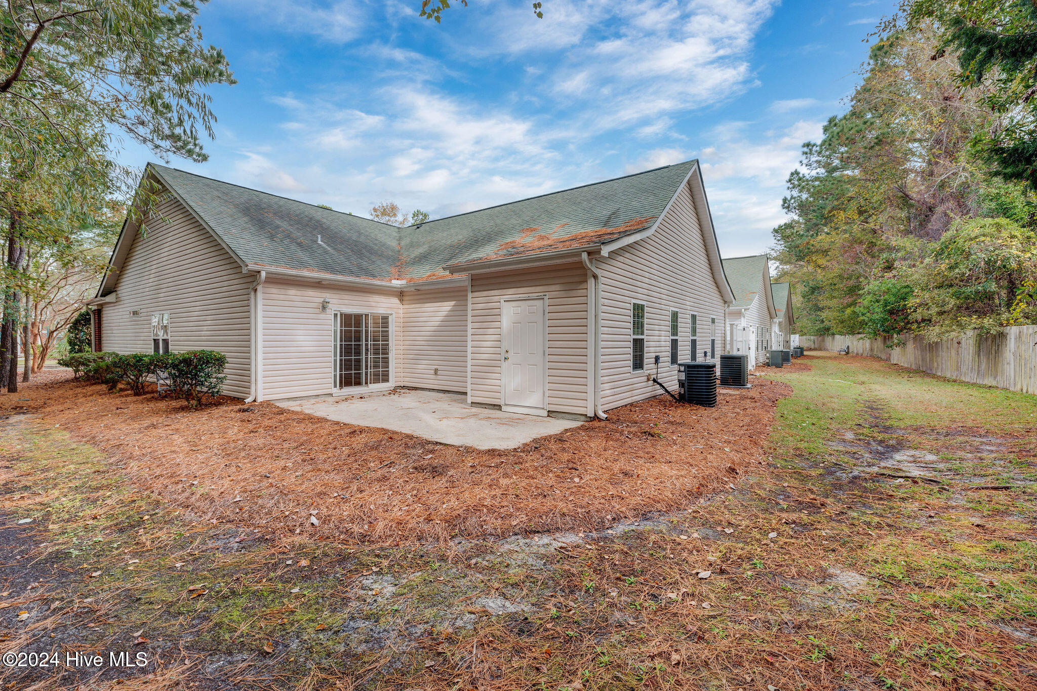 1602 Honeybee Lane
