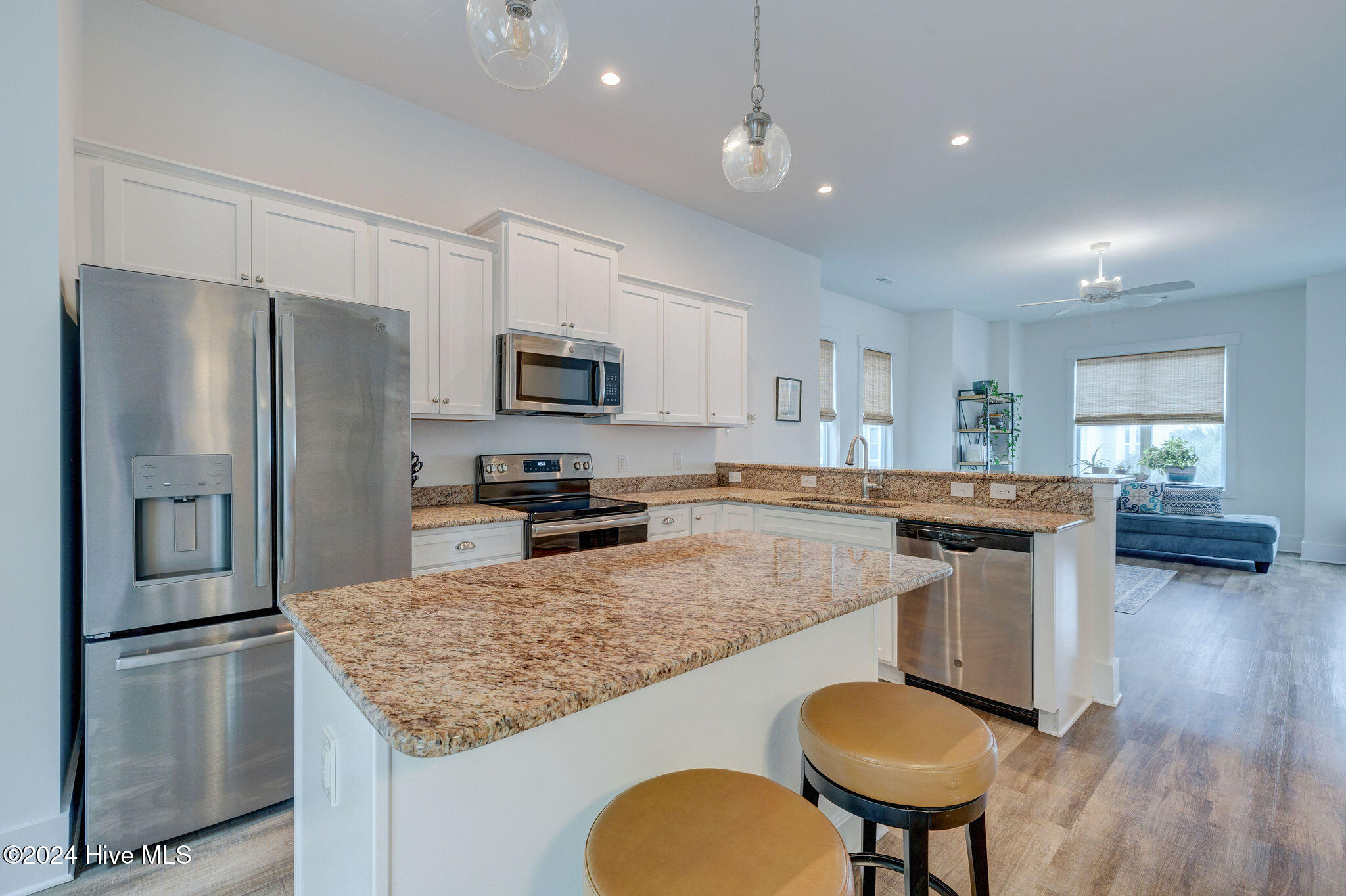 4022 Tamarisk Lane