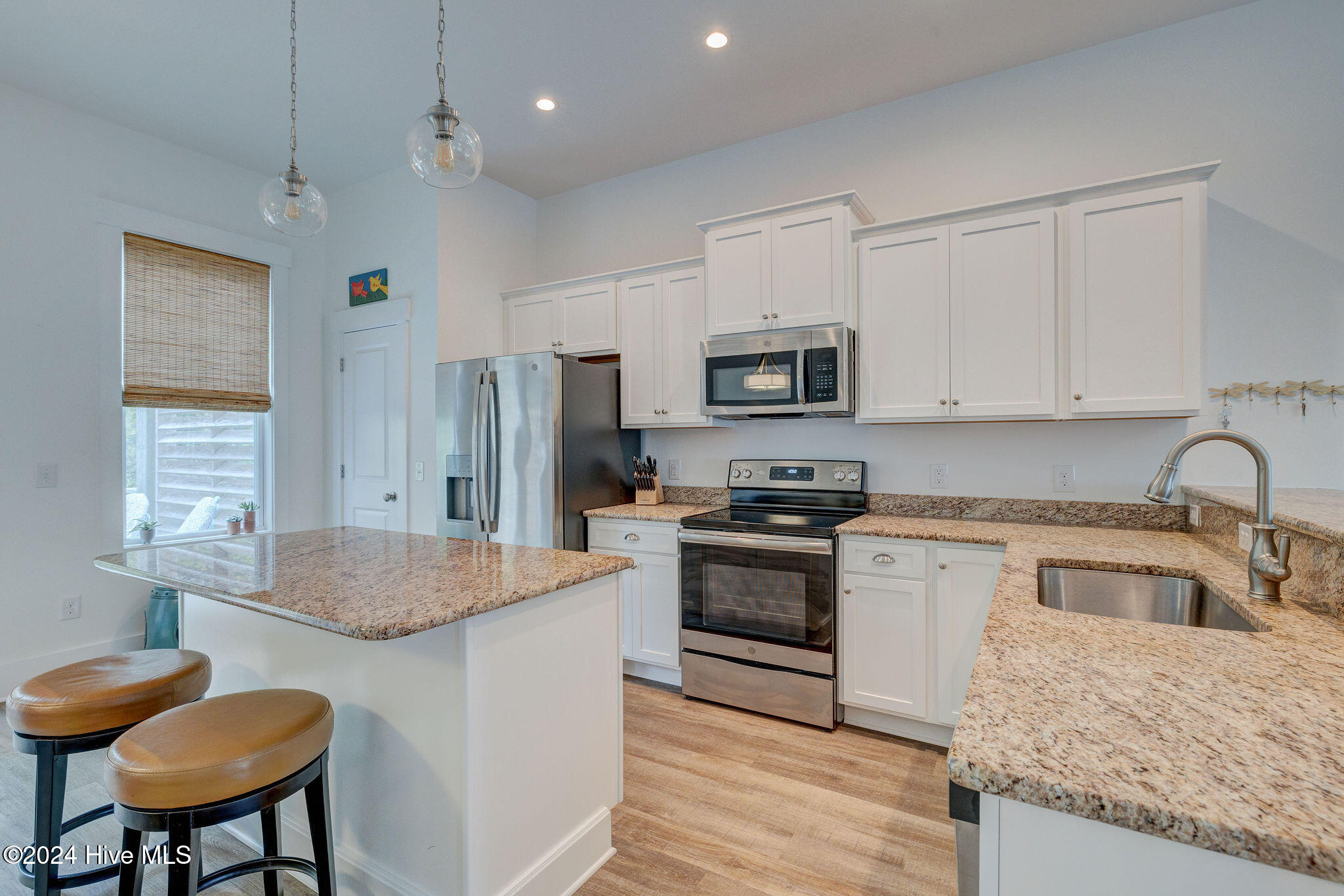 4022 Tamarisk Lane