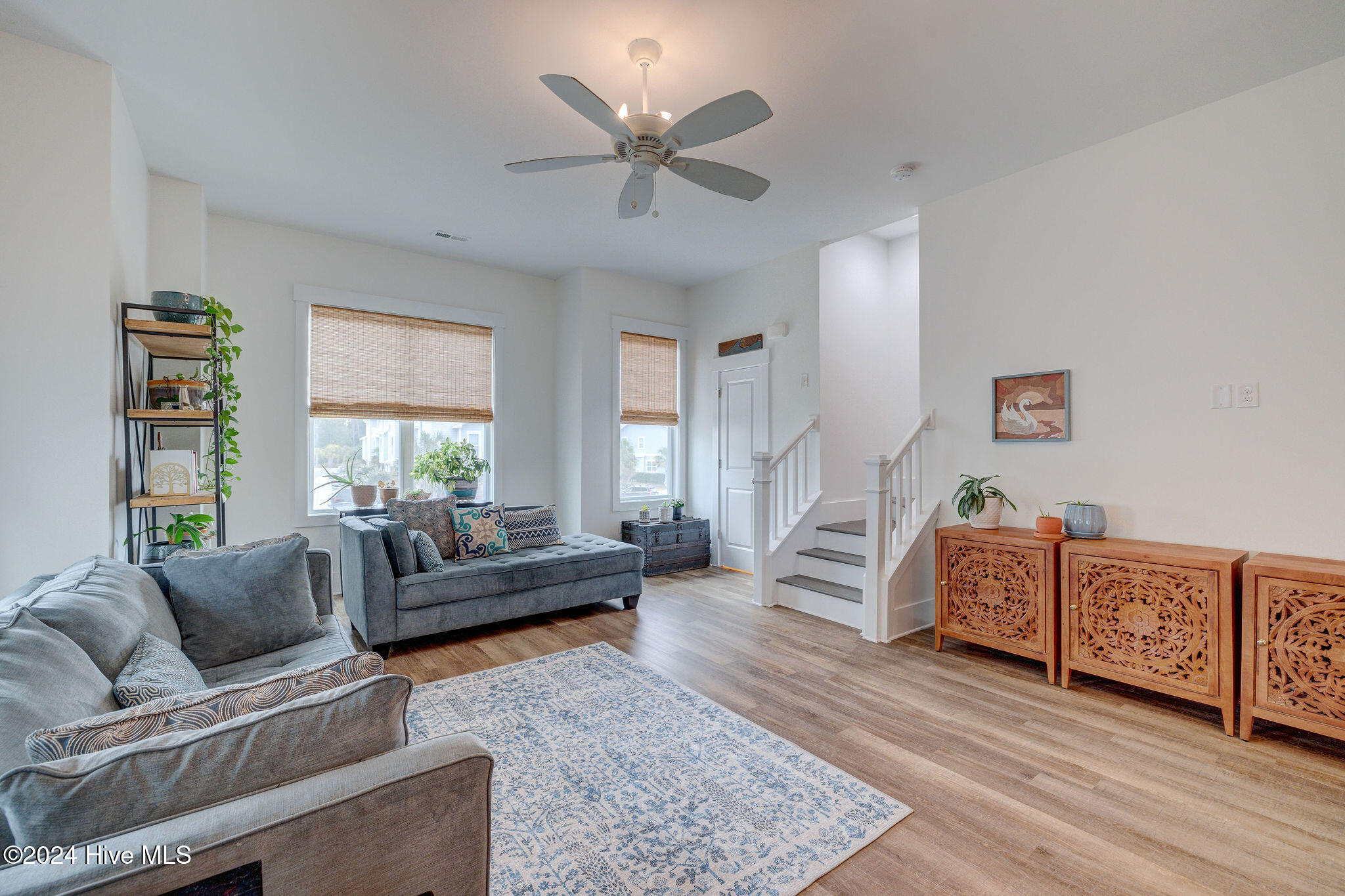 4022 Tamarisk Lane