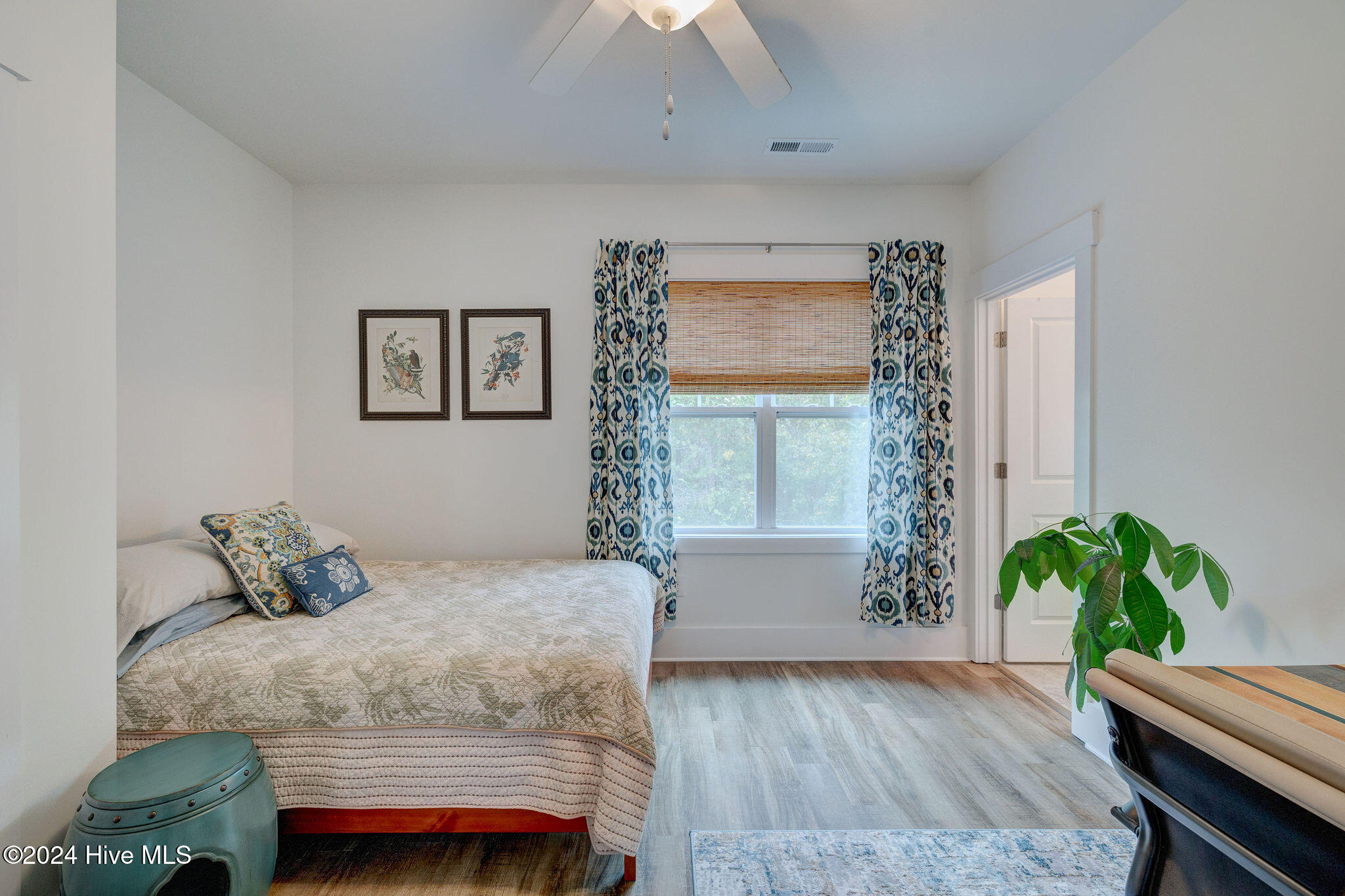 4022 Tamarisk Lane