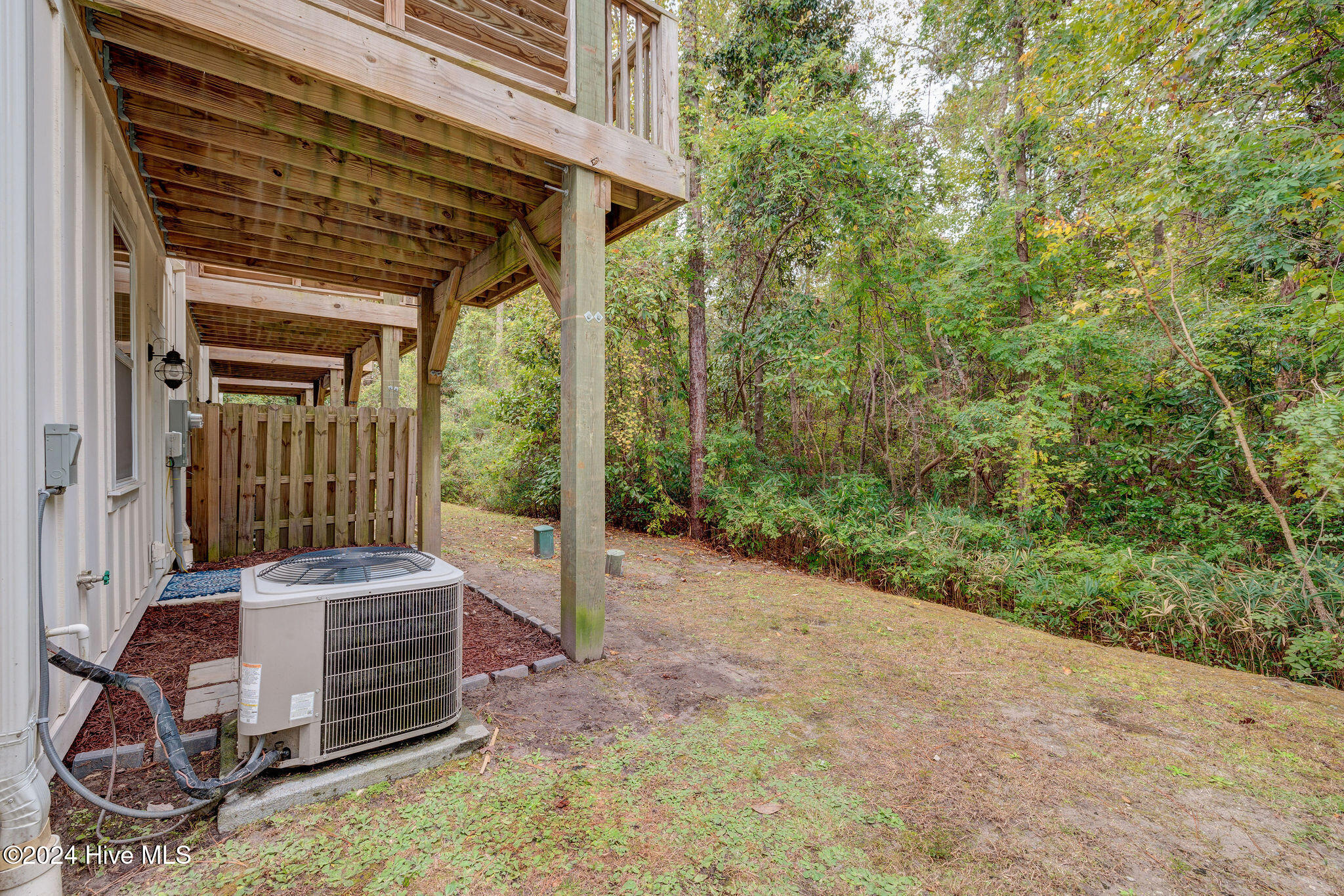 4022 Tamarisk Lane