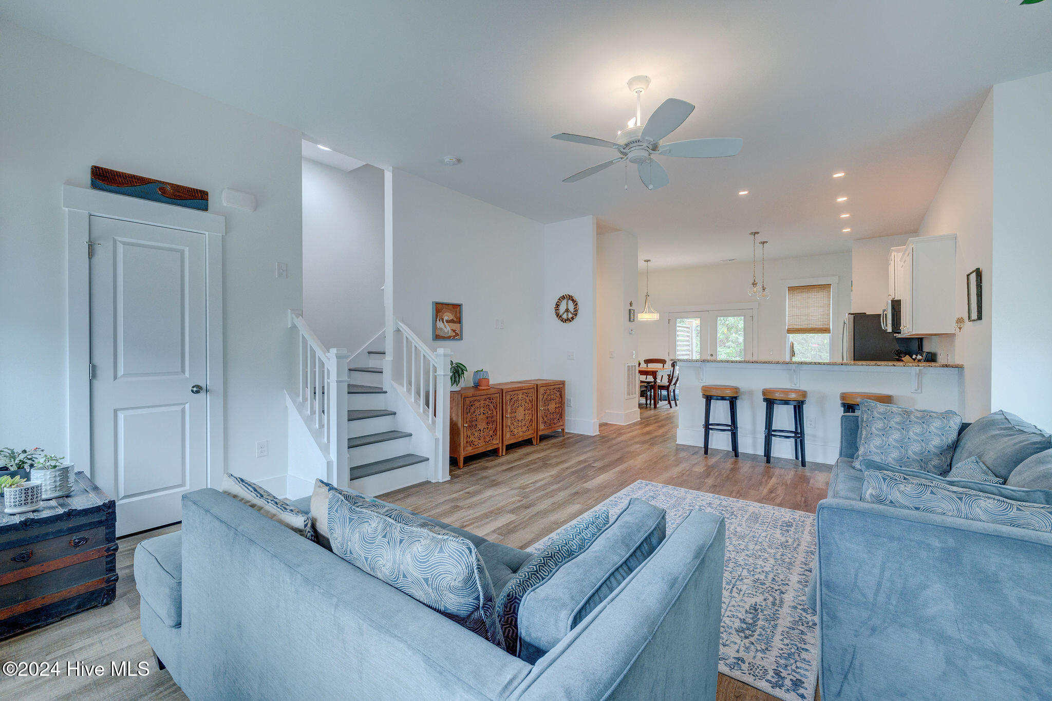 4022 Tamarisk Lane