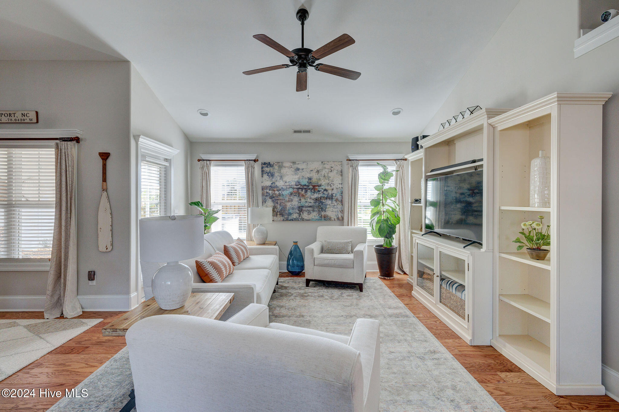 2130 Maple Leaf Drive