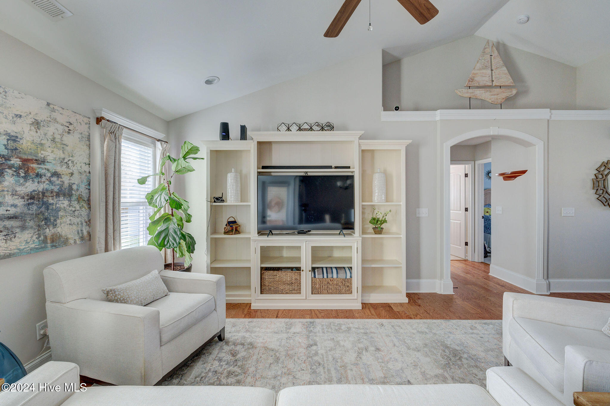 2130 Maple Leaf Drive
