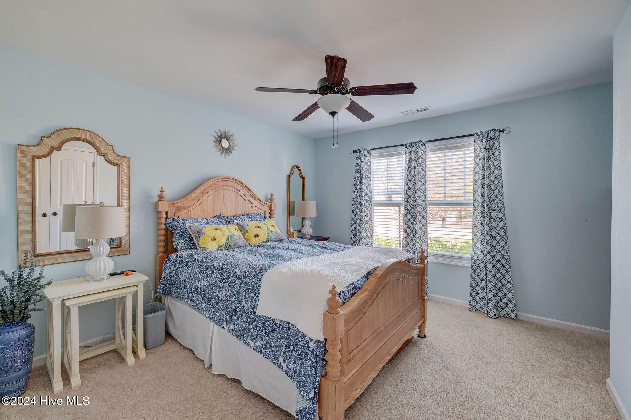 2130 Maple Leaf Drive