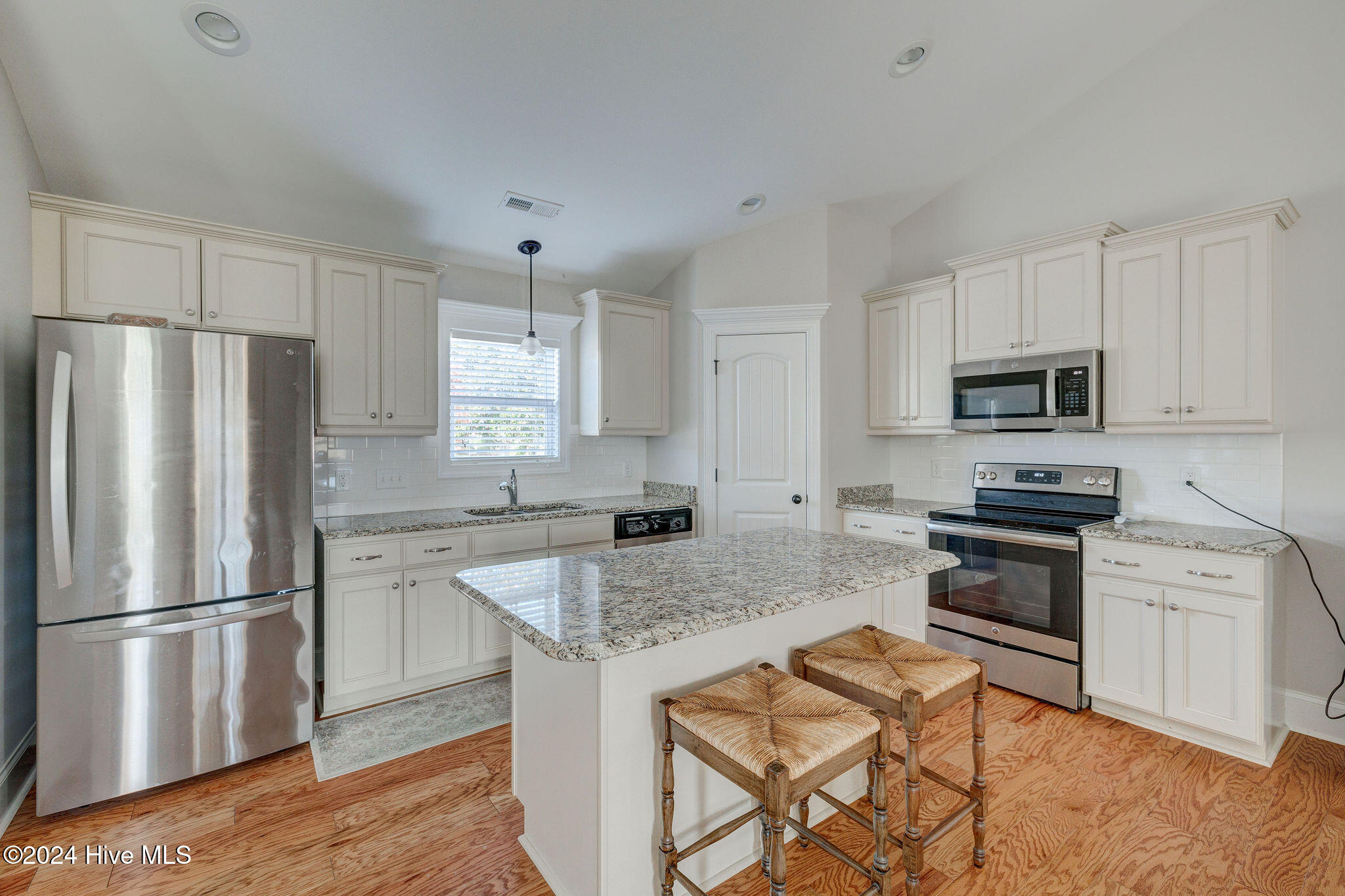 2130 Maple Leaf Drive