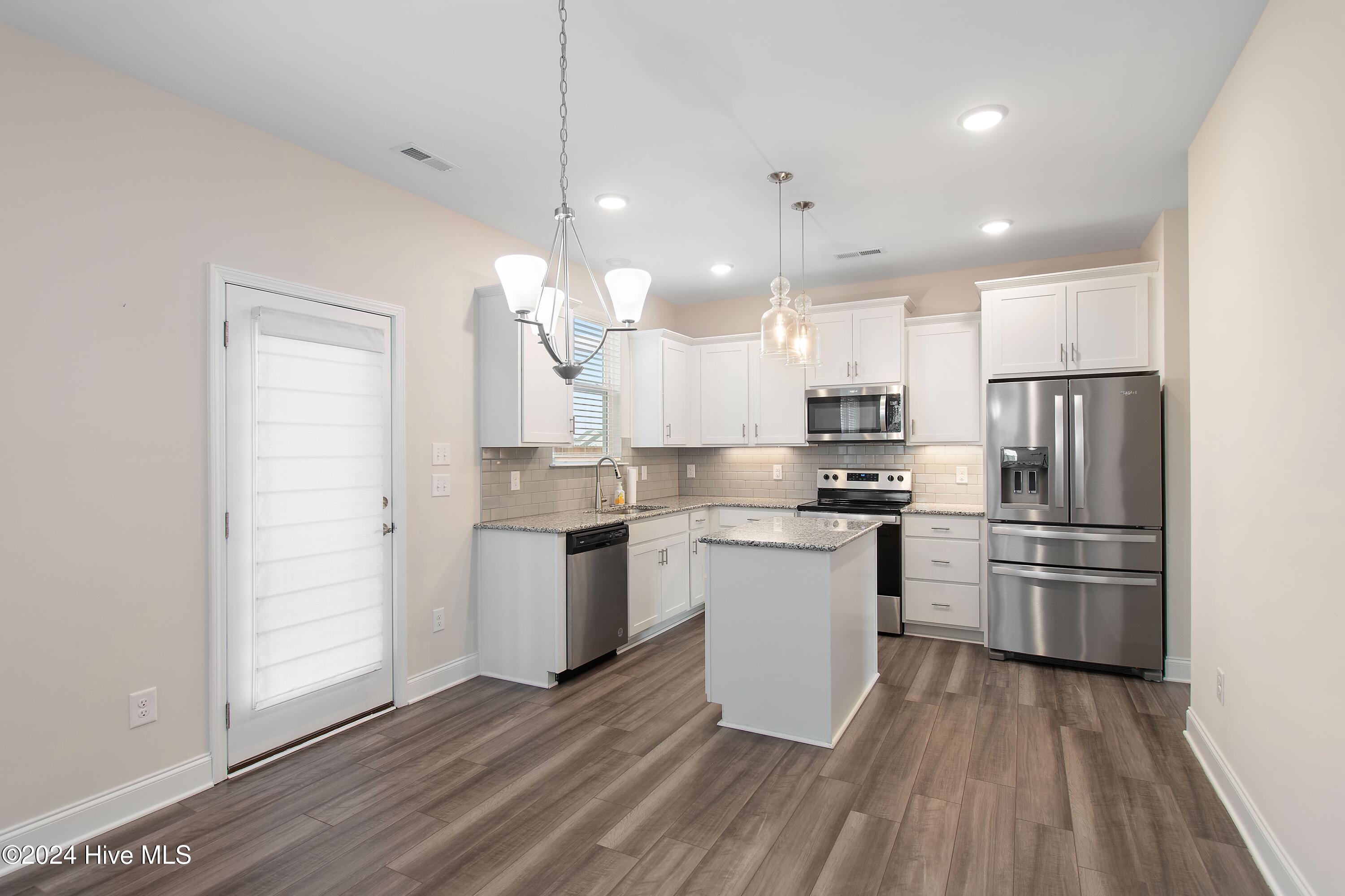2613 Longleaf Pine Circle