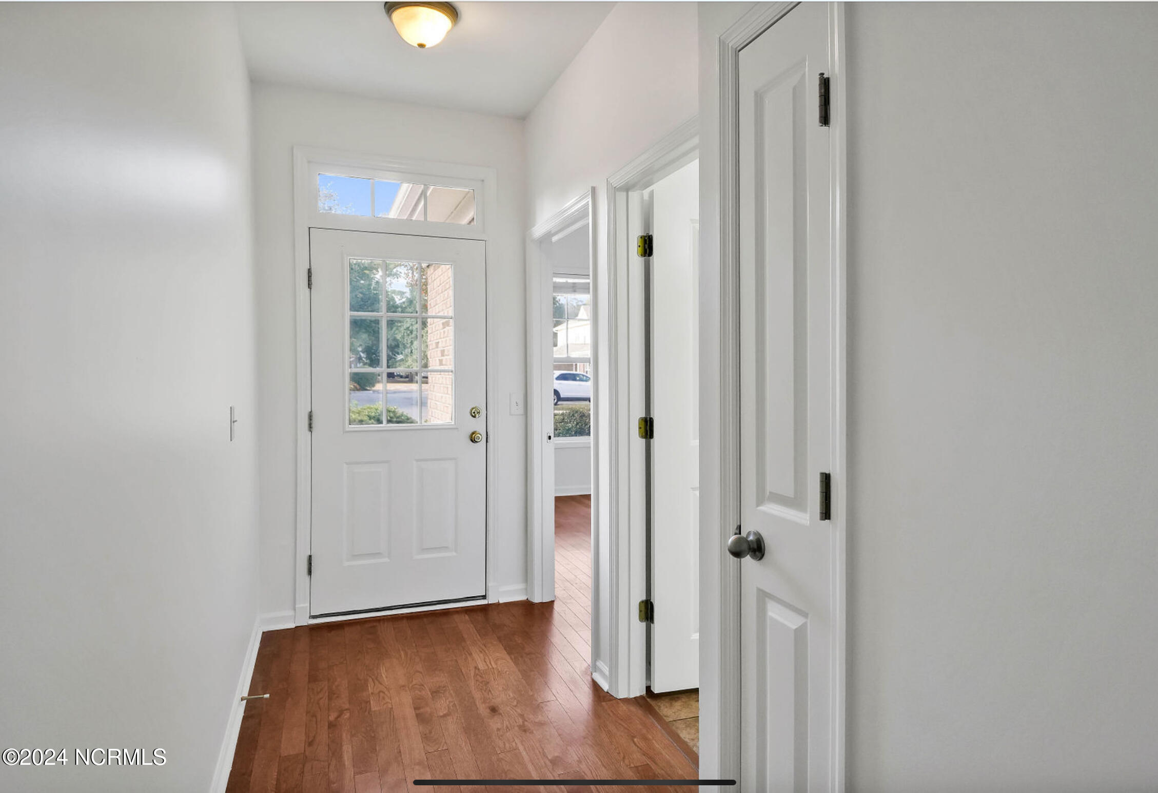 5627 Moss Vine Place