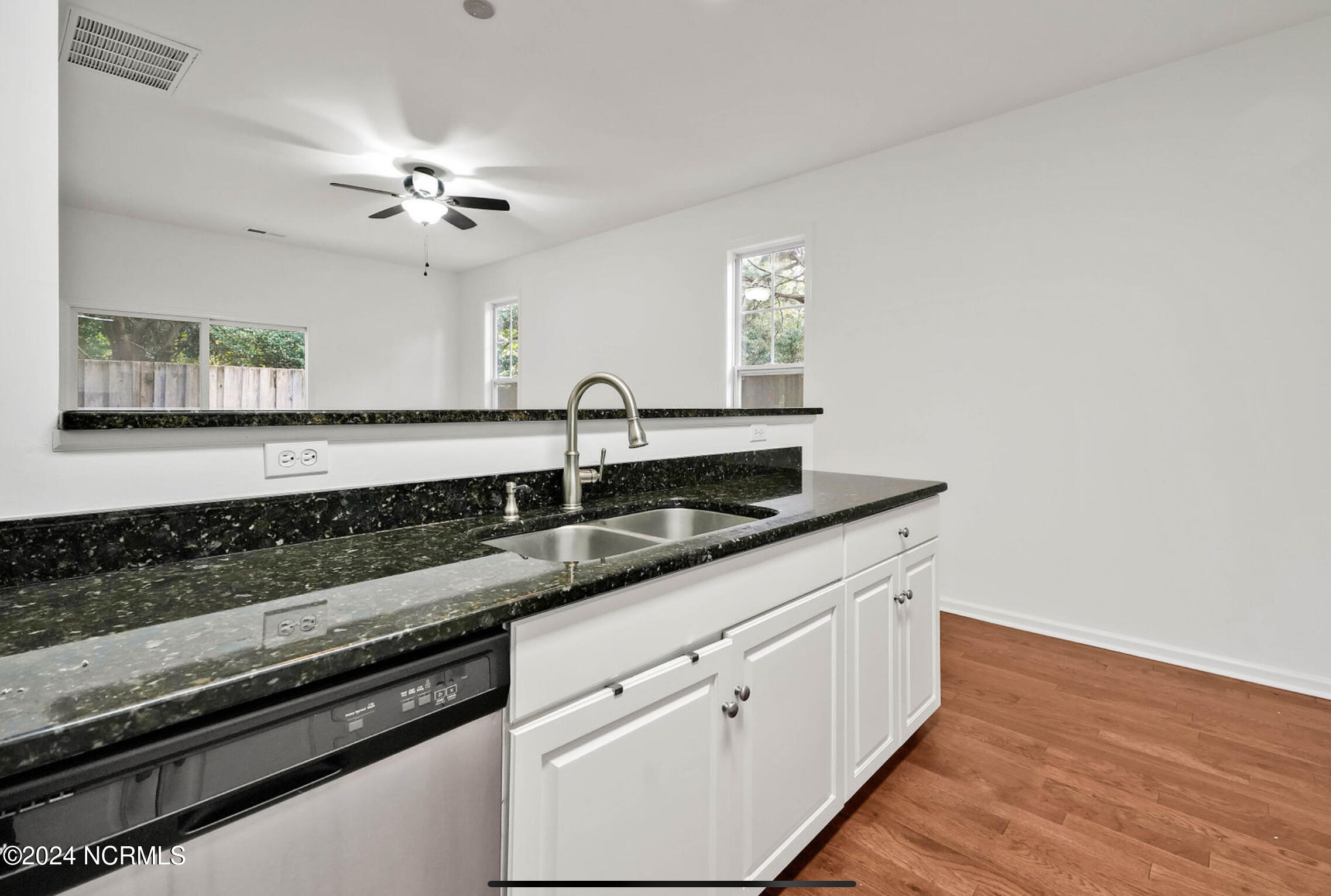 5627 Moss Vine Place