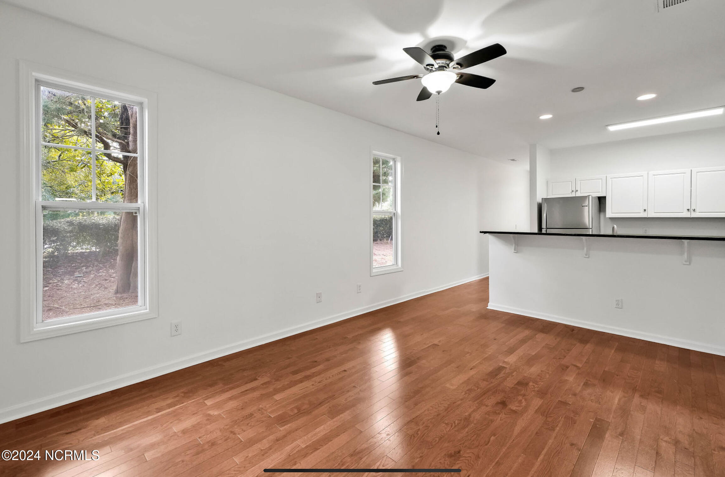 5627 Moss Vine Place