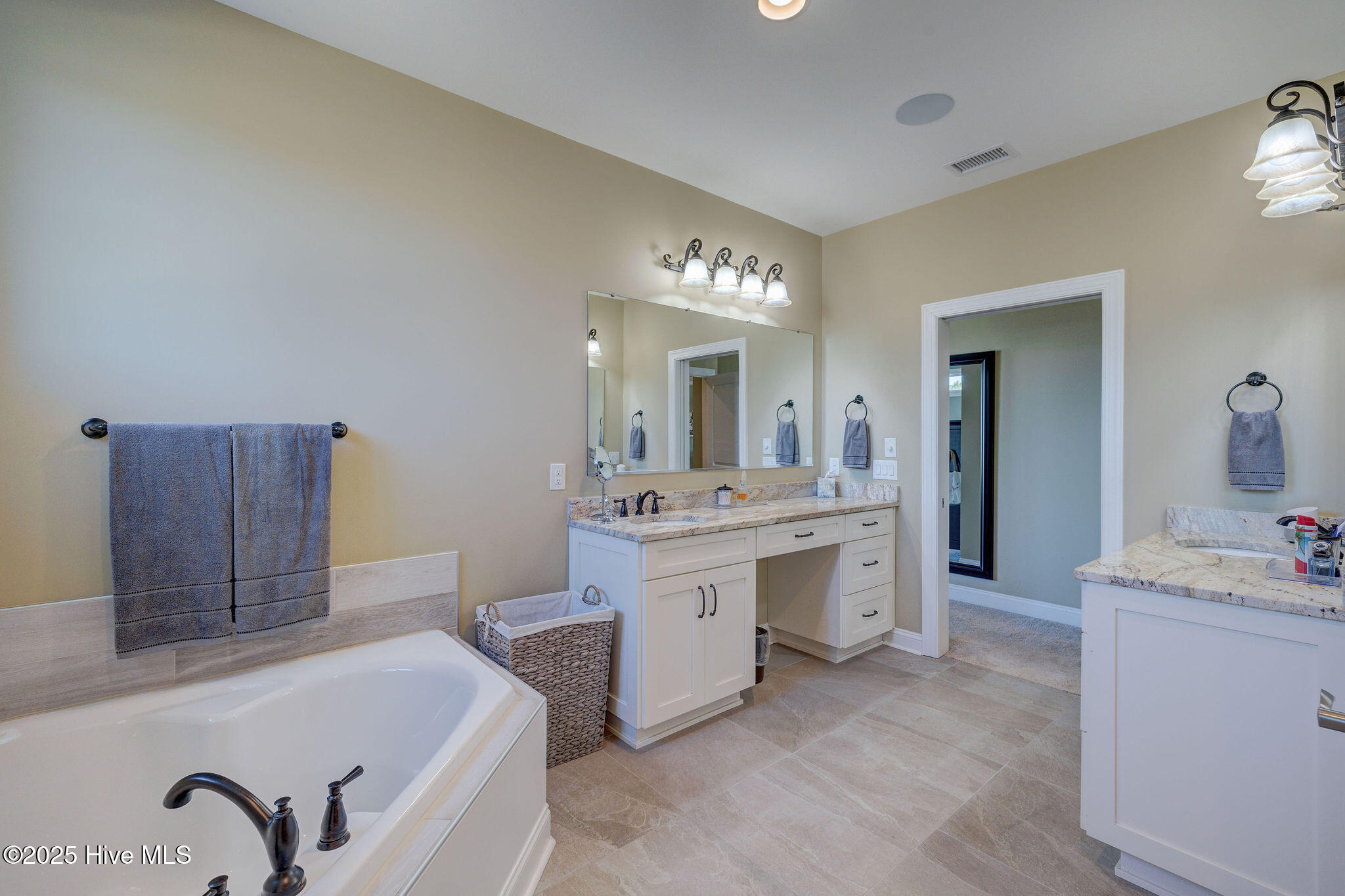 1304 Wingfield Court