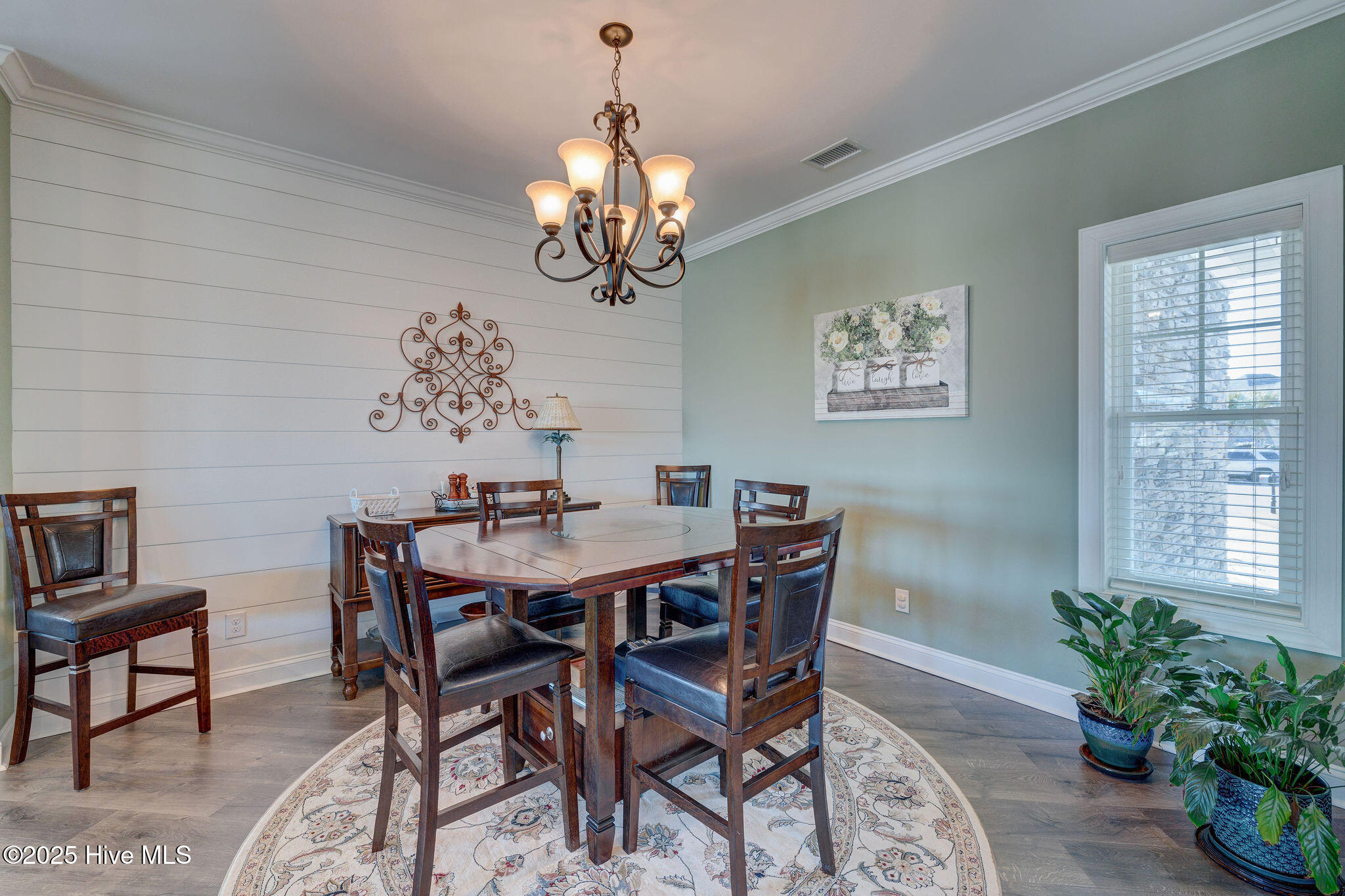 1304 Wingfield Court