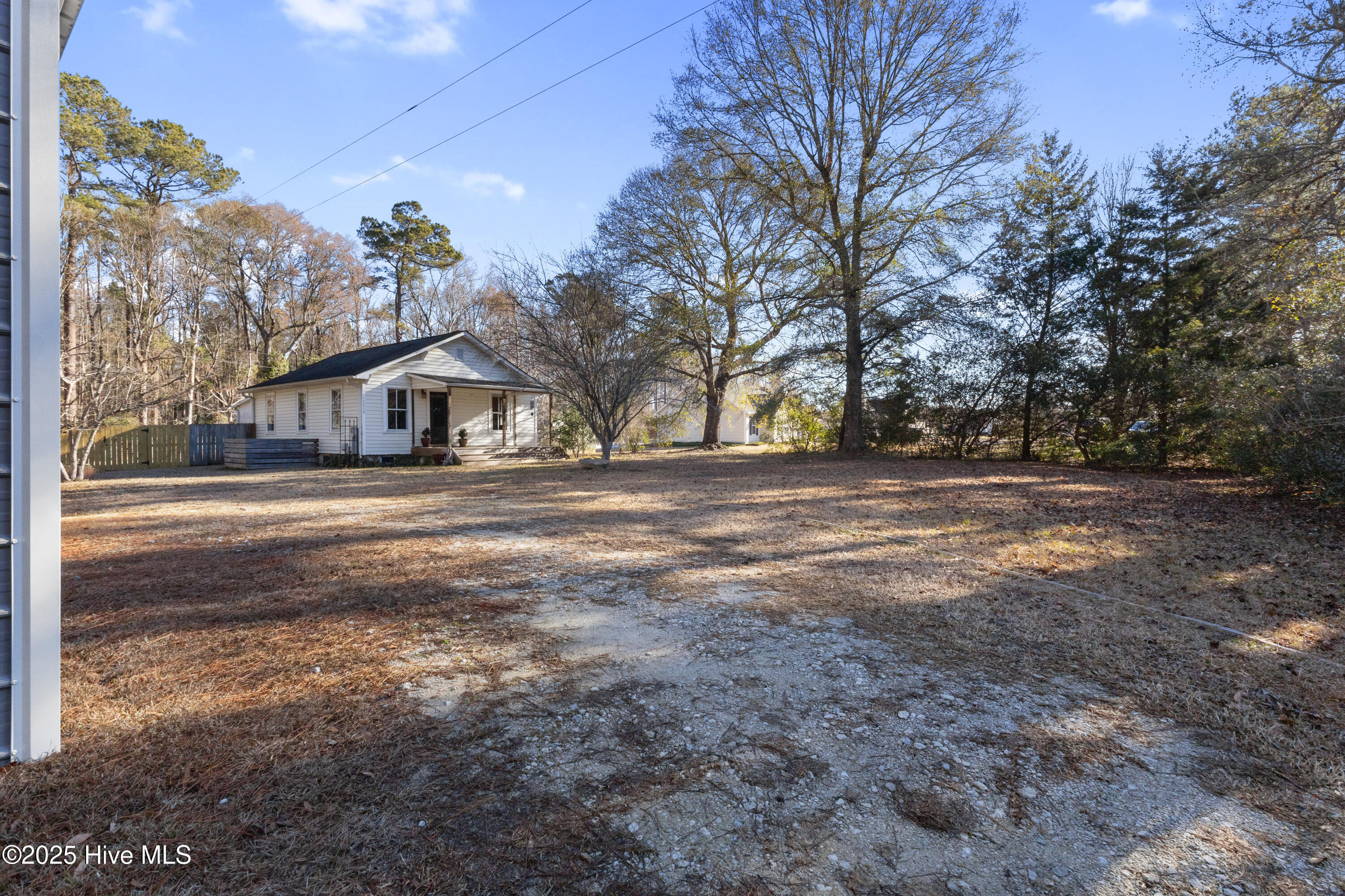 13938 Ashton Road