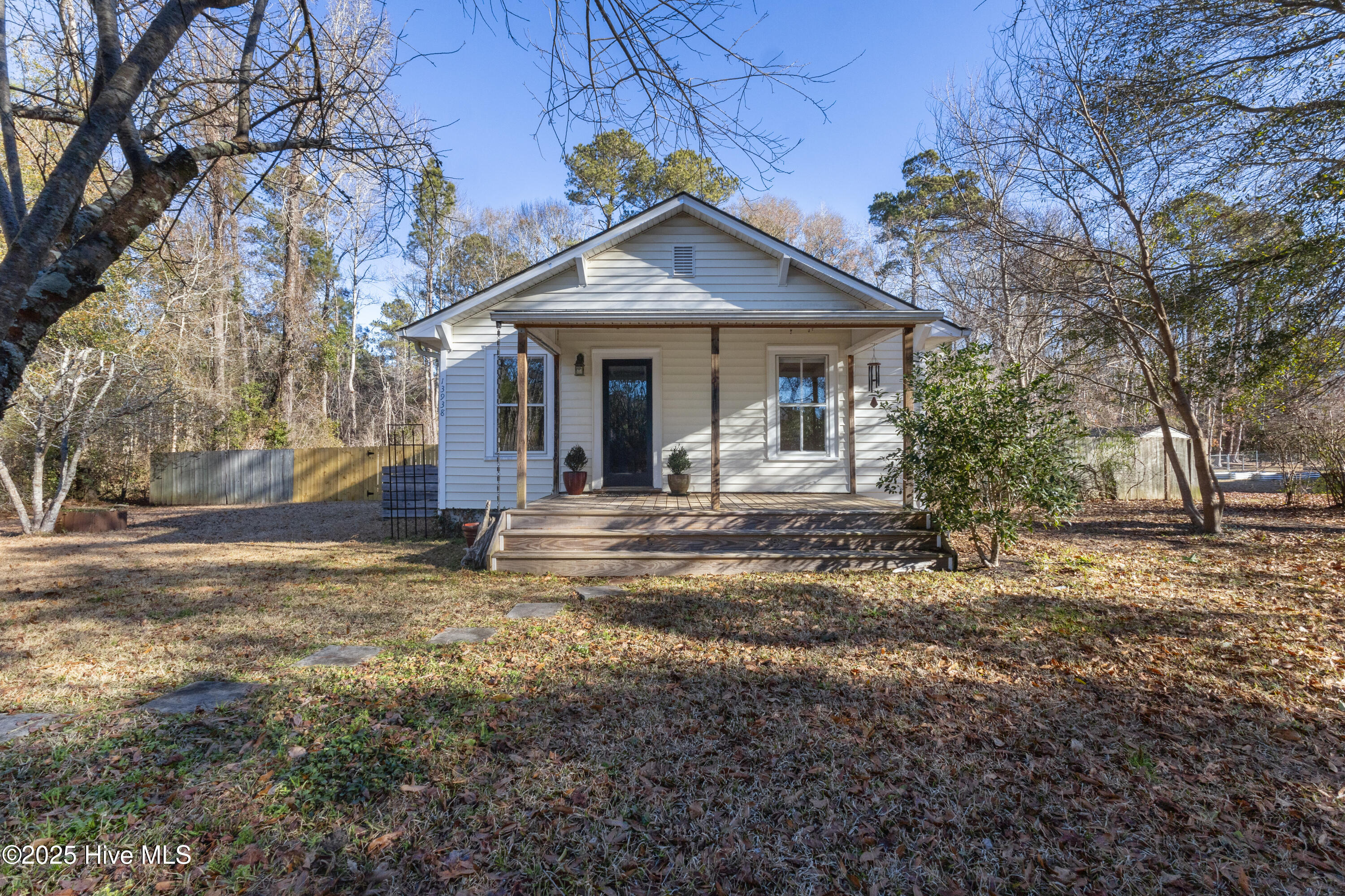 13938 Ashton Road