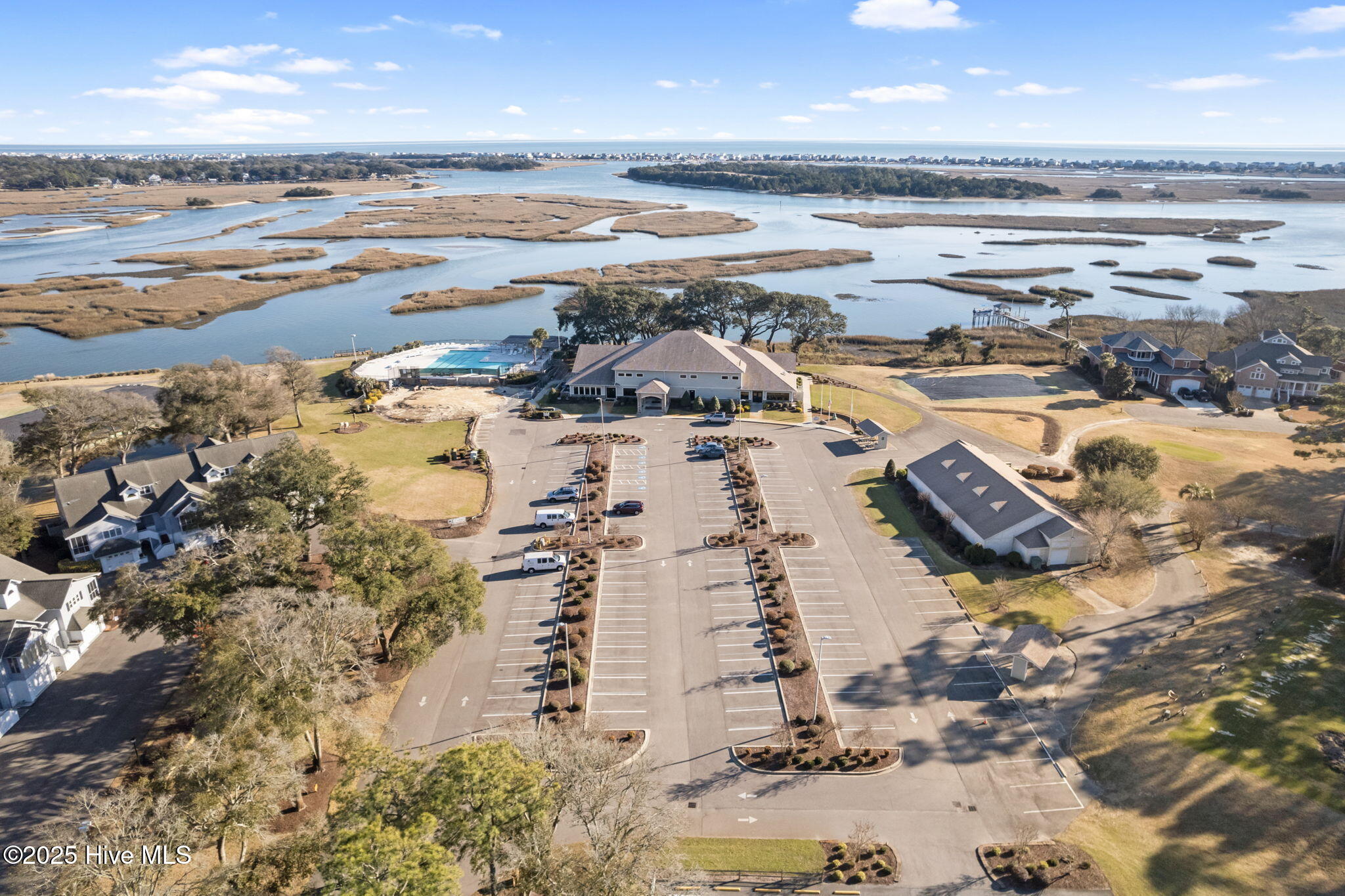 384 Genoes Point Road SW