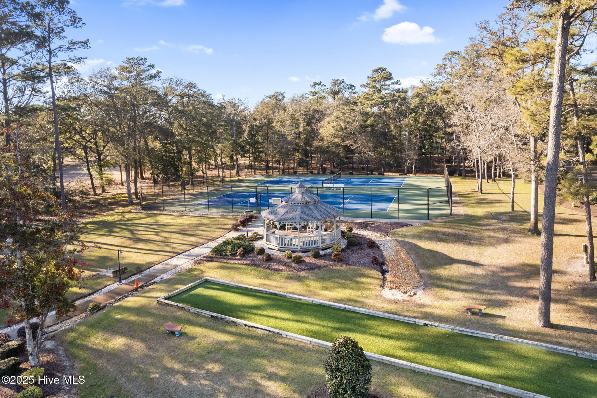 384 Genoes Point Road SW