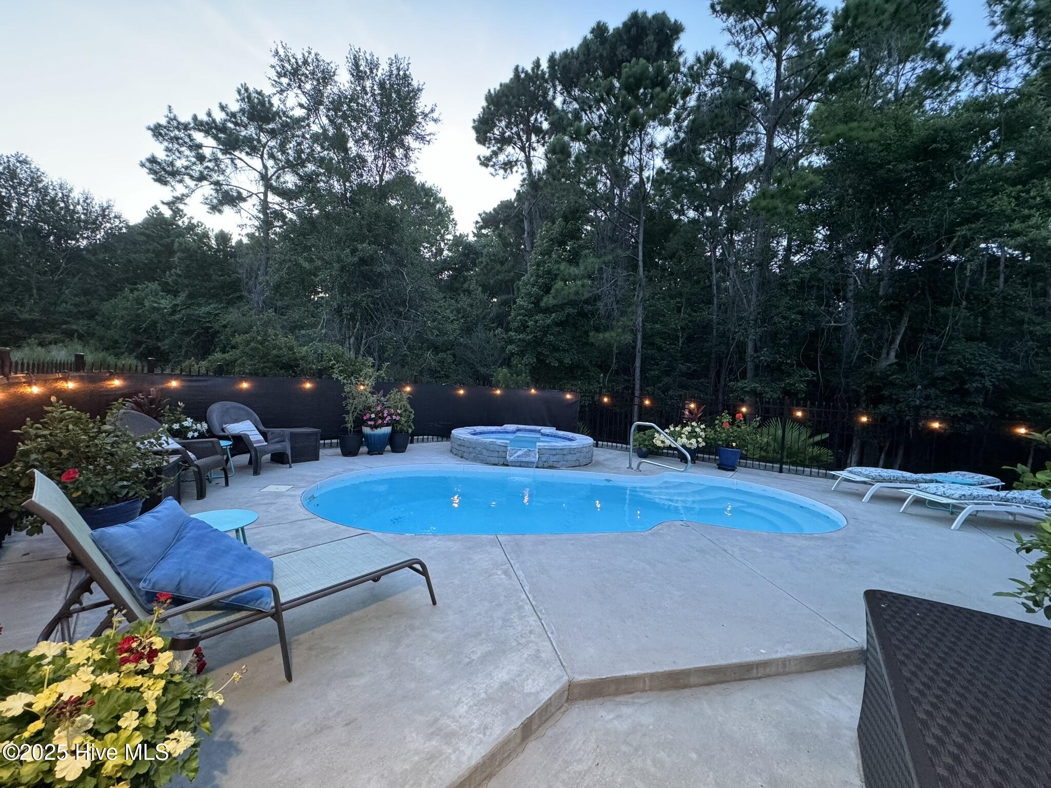 384 Genoes Point Road SW