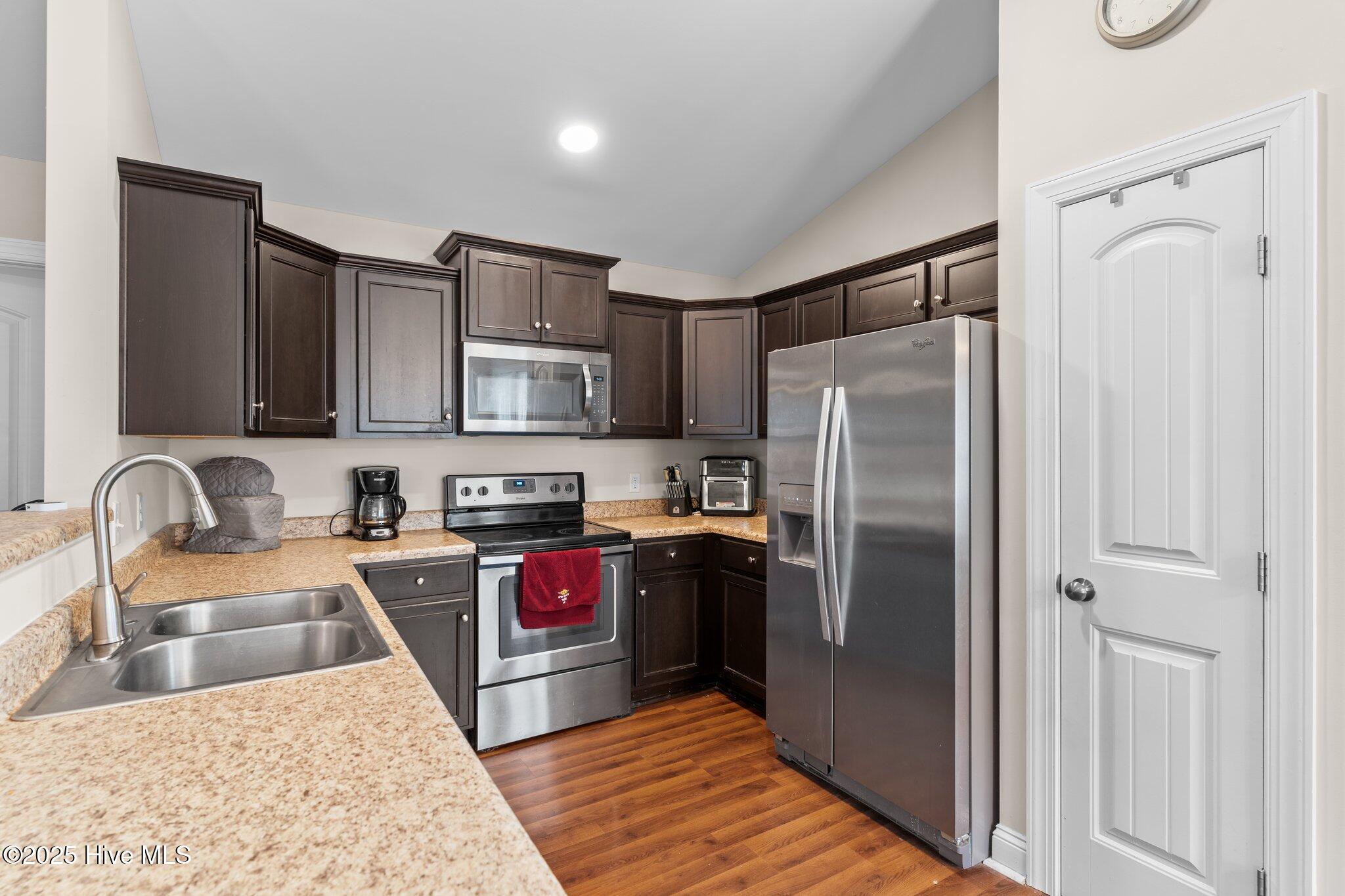 1544 Dorsey Lane