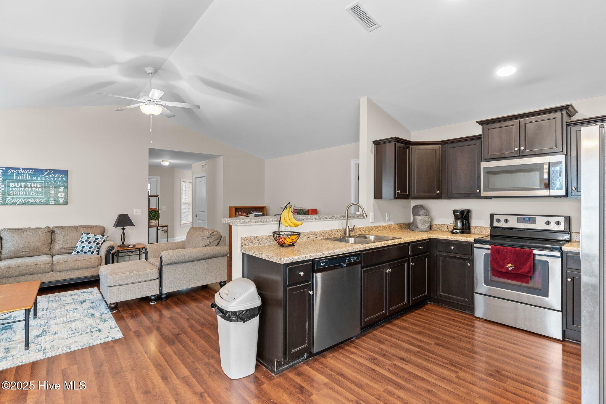 1544 Dorsey Lane