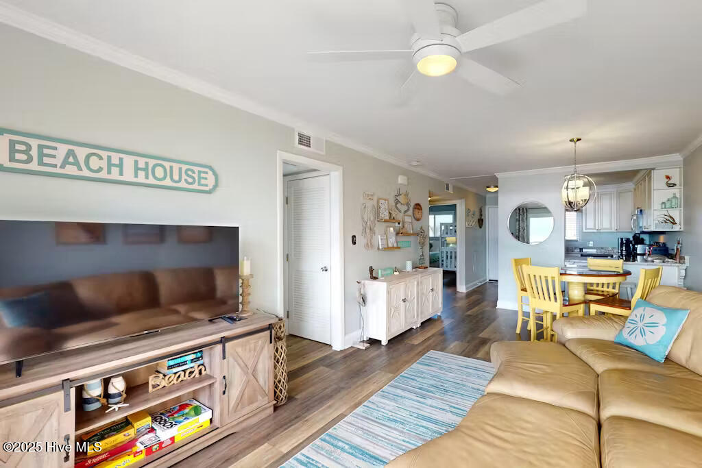 1000 Caswell Beach Road 1412