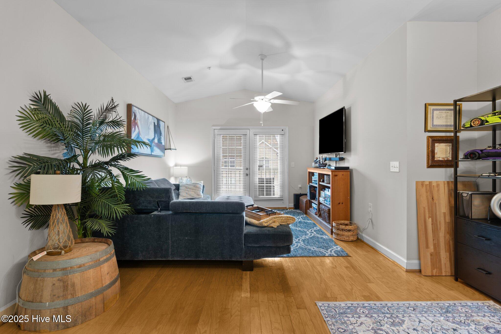 618 Condo Club Drive Unit 309