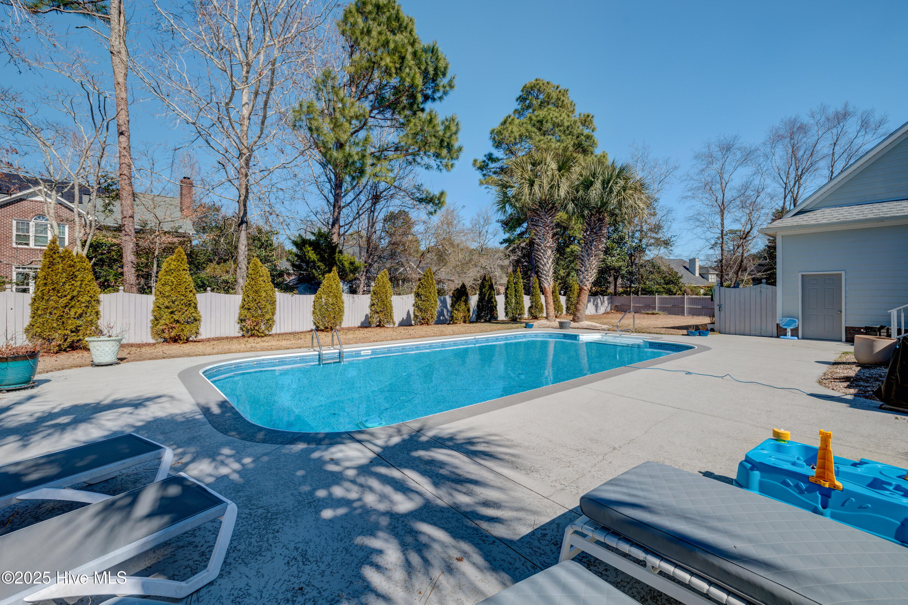 6913 Eschol Court