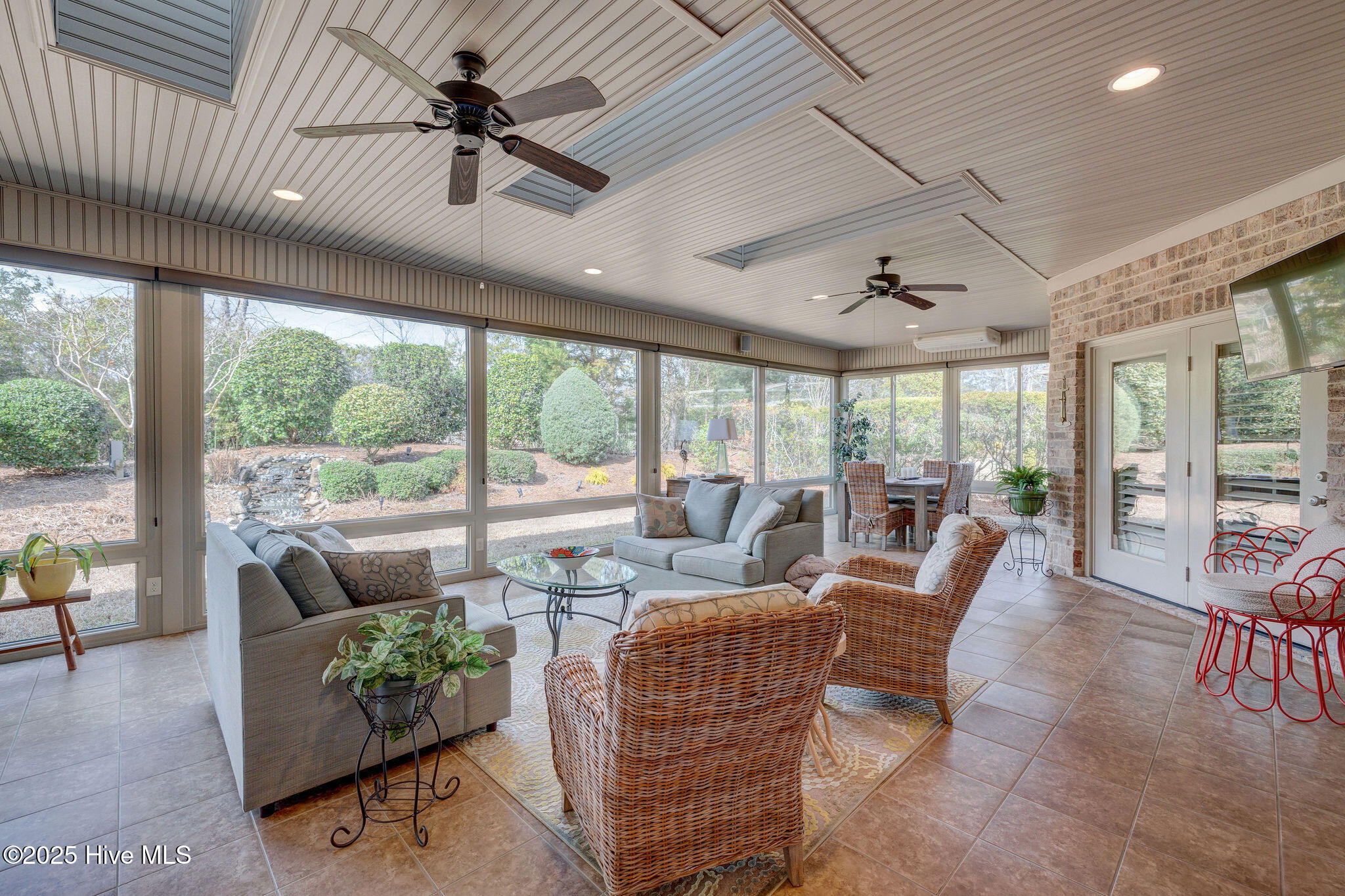 2184 Villamar Drive
