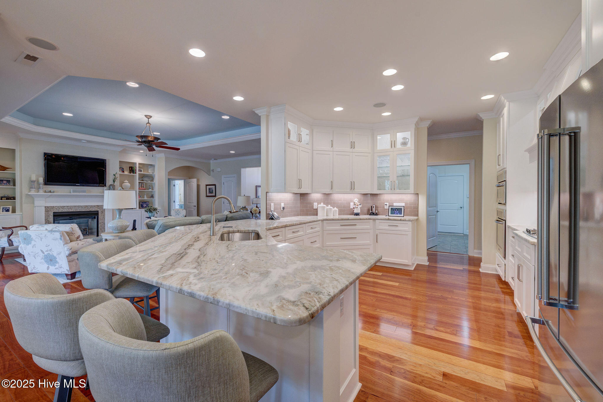 2184 Villamar Drive
