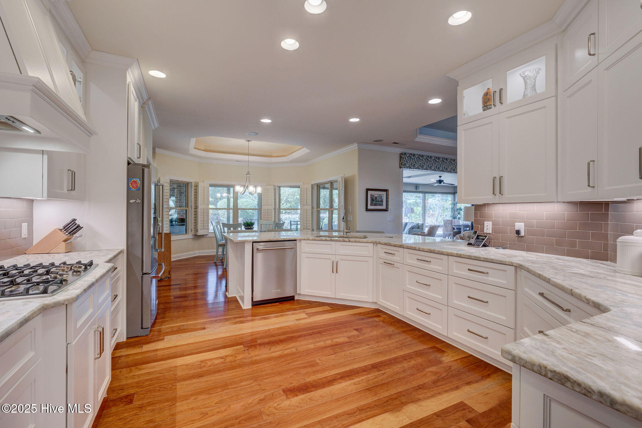 2184 Villamar Drive