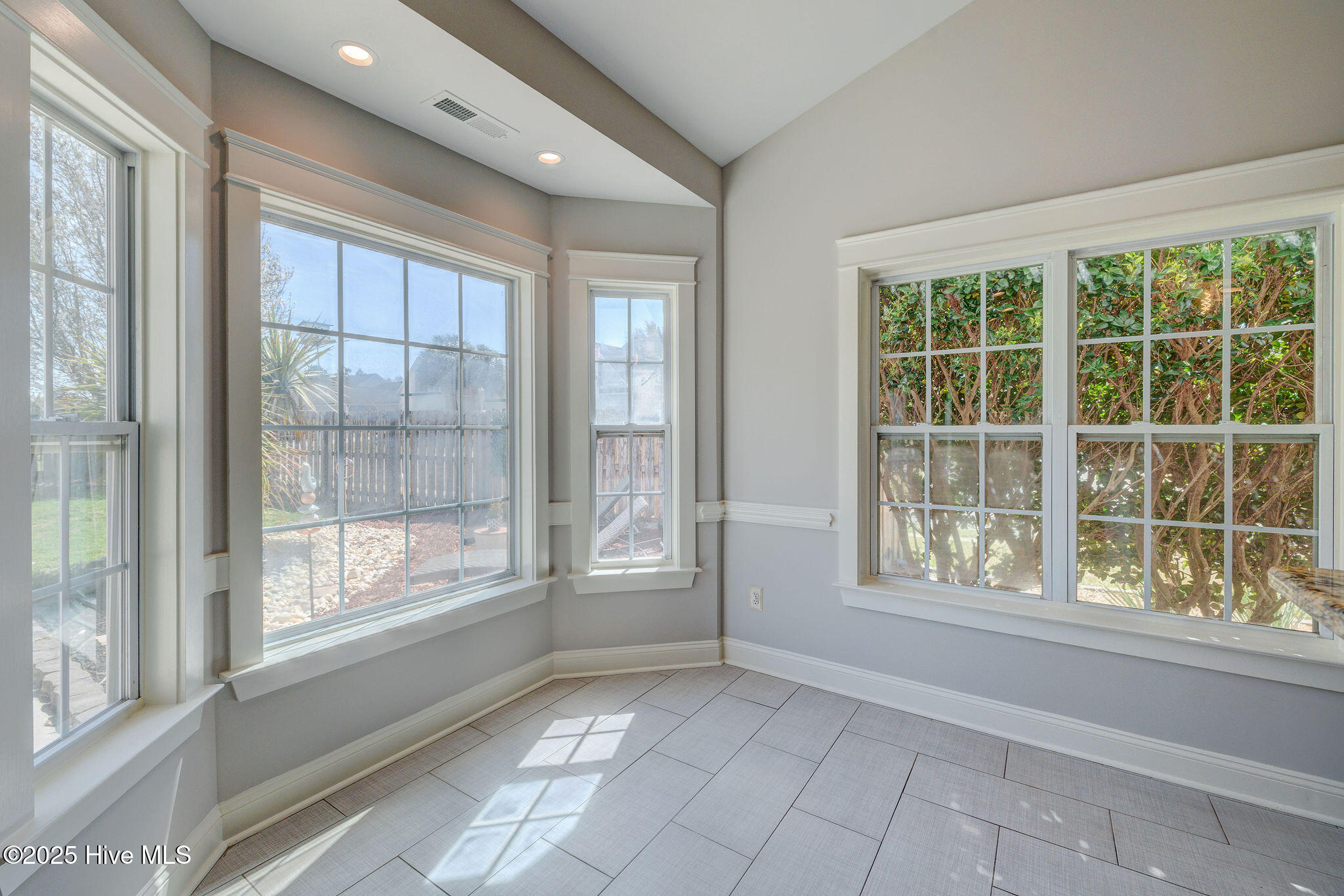 5515 Kathleen Drive