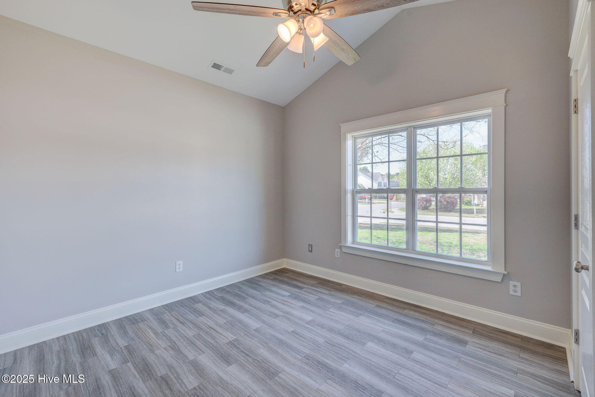 5515 Kathleen Drive