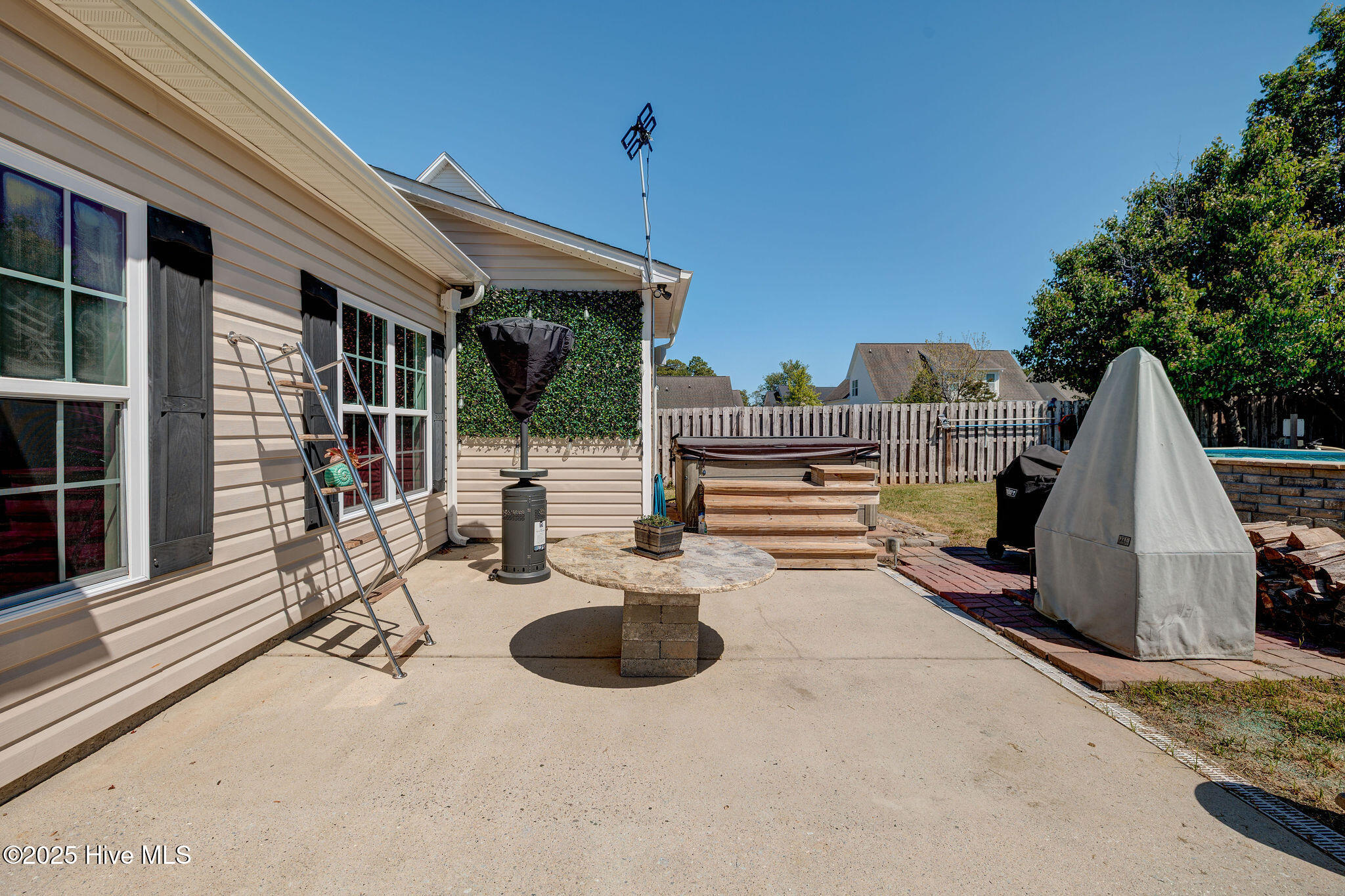 5515 Kathleen Drive