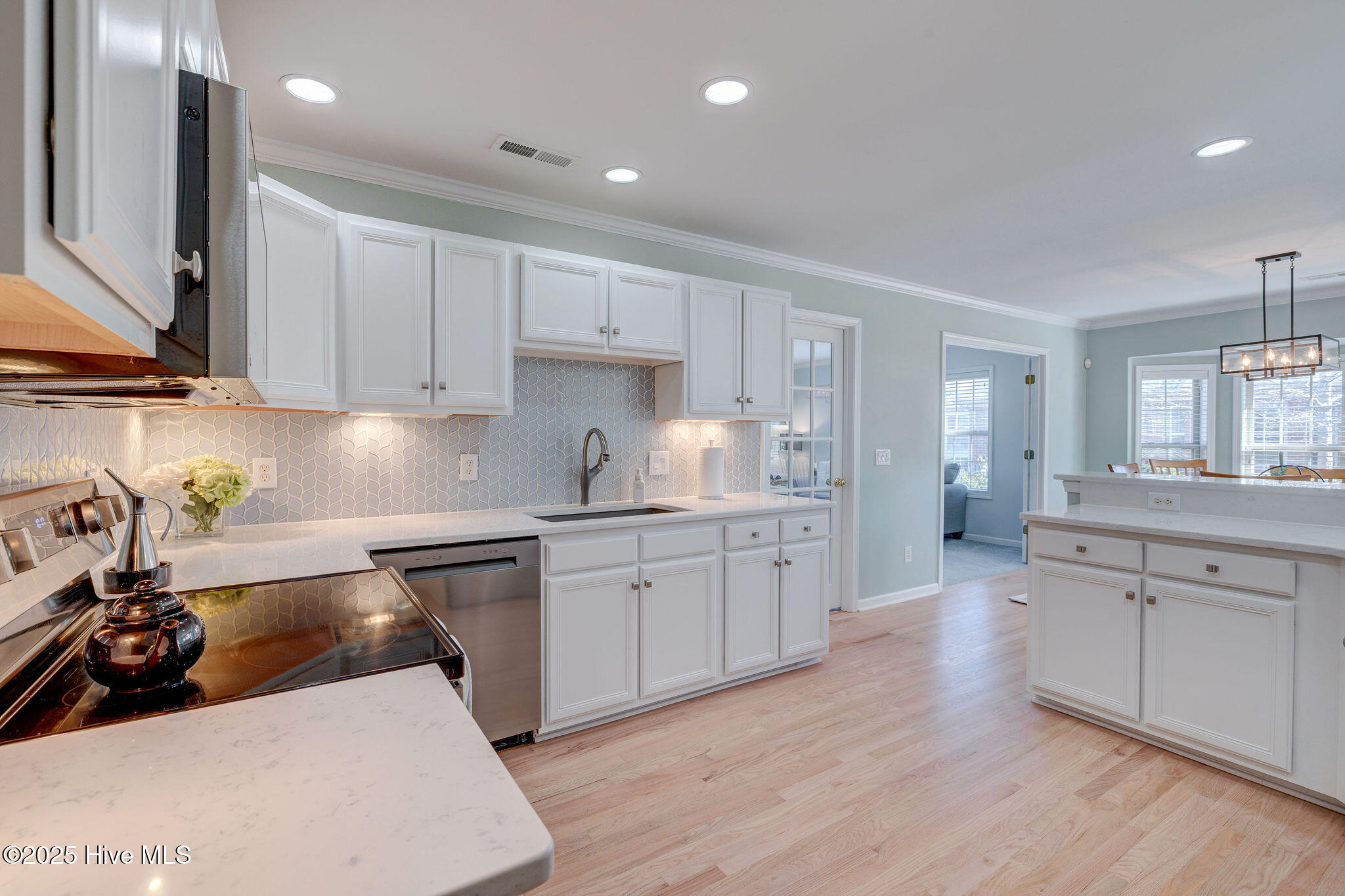 3810 Daphine Drive
