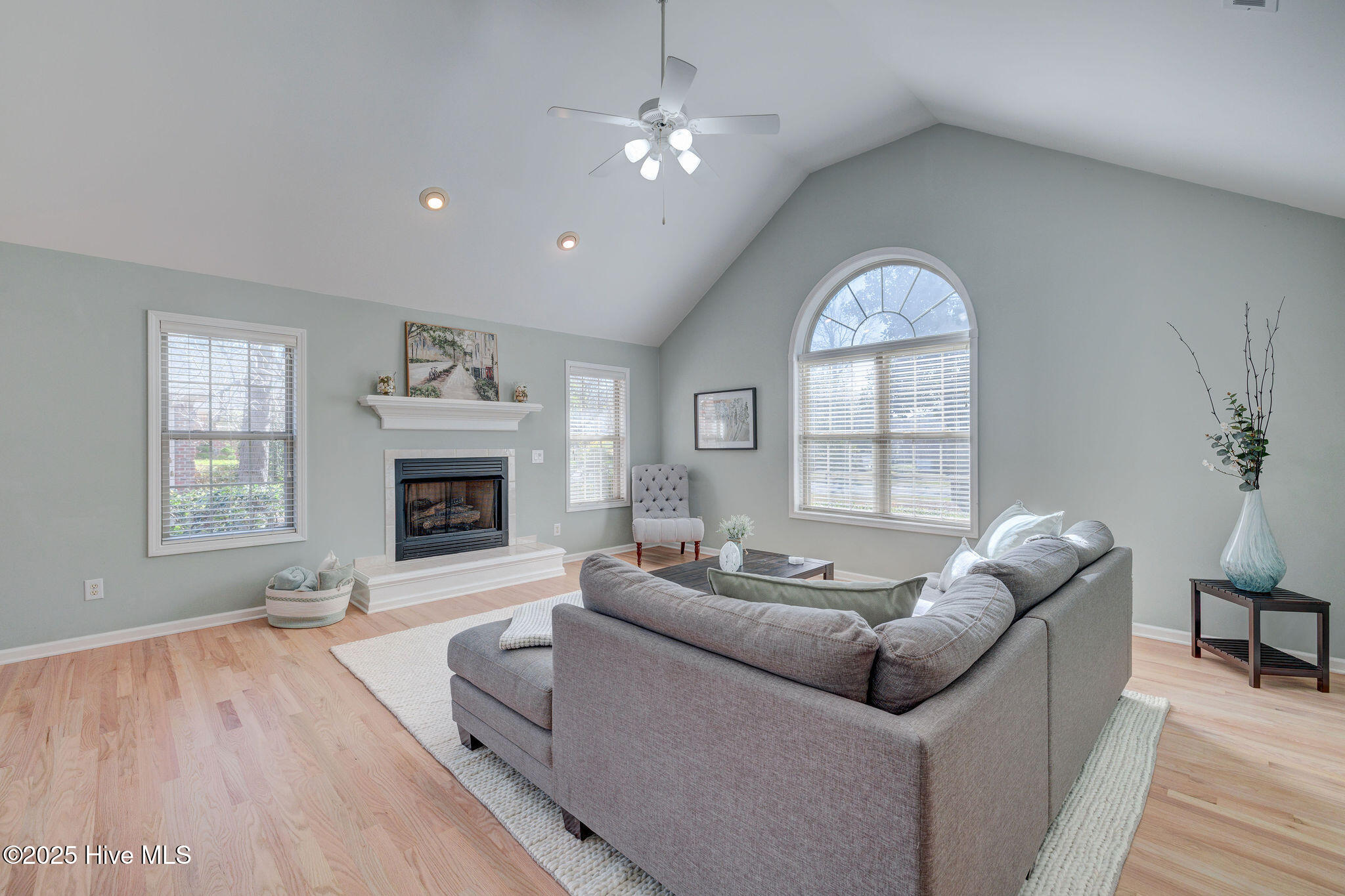 3810 Daphine Drive