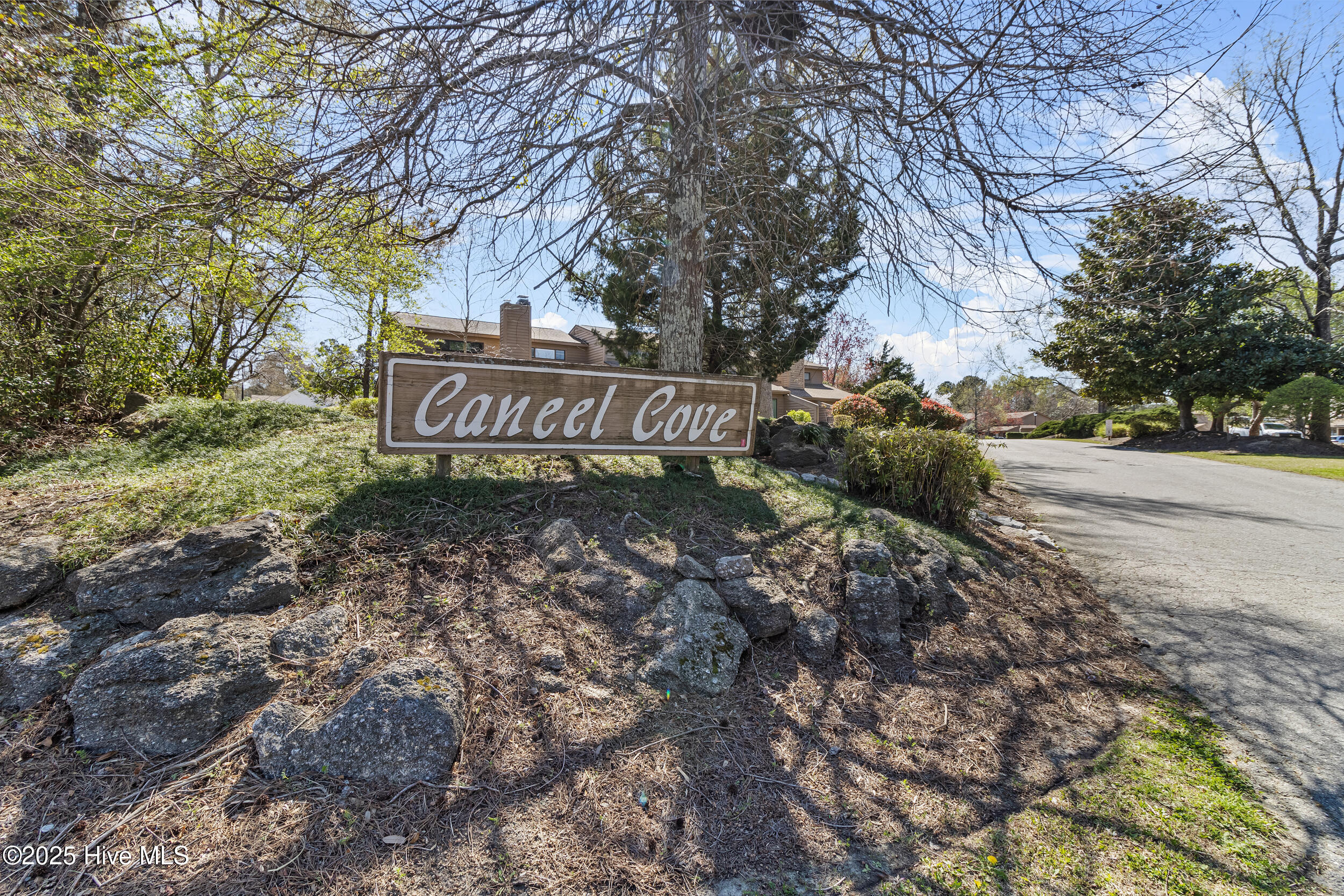 213 Saint Luke Court