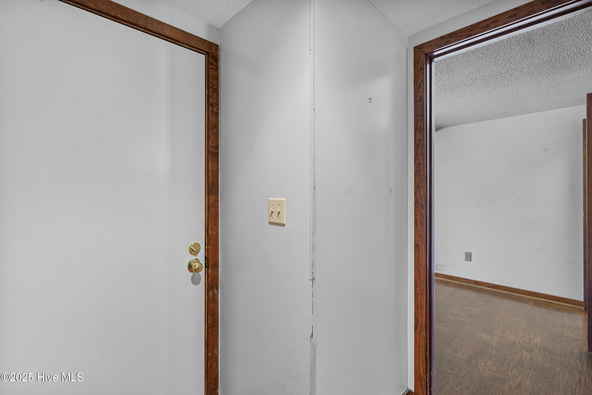 213 Saint Luke Court