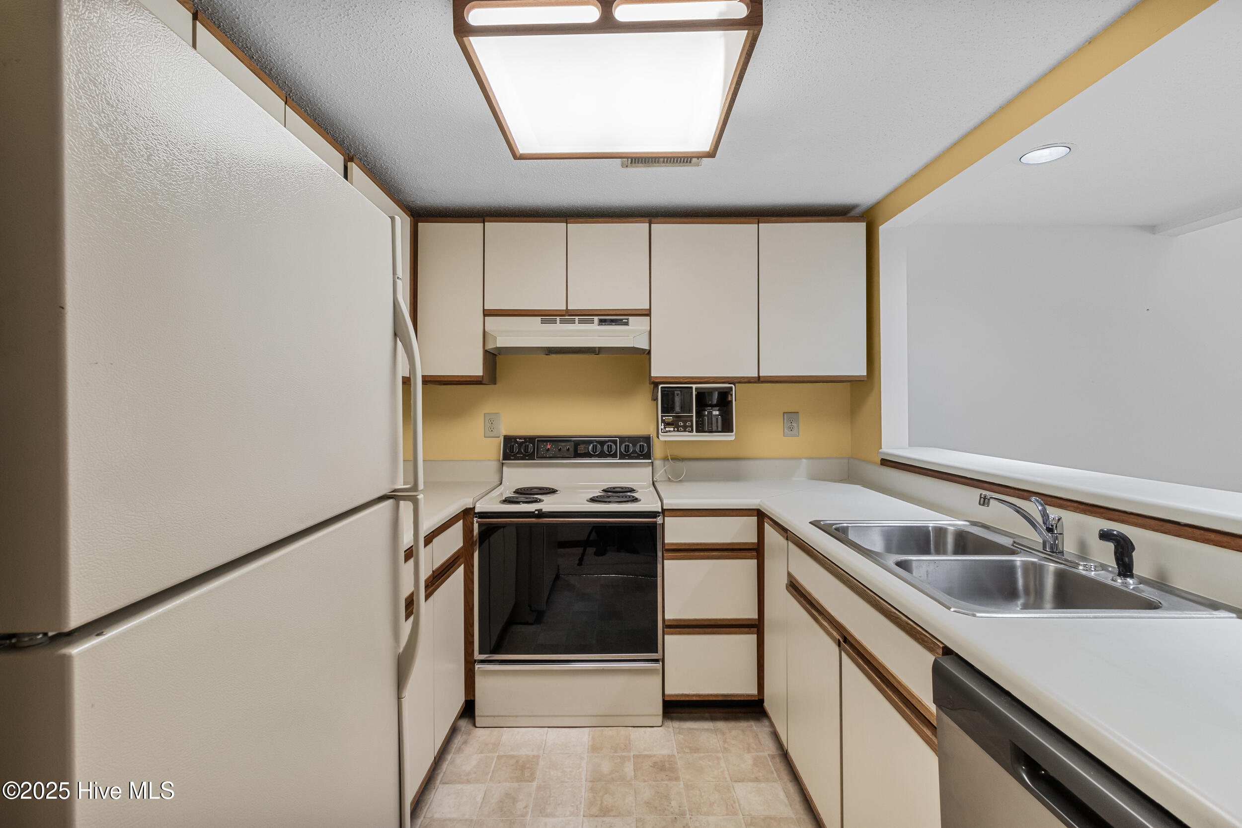 213 Saint Luke Court