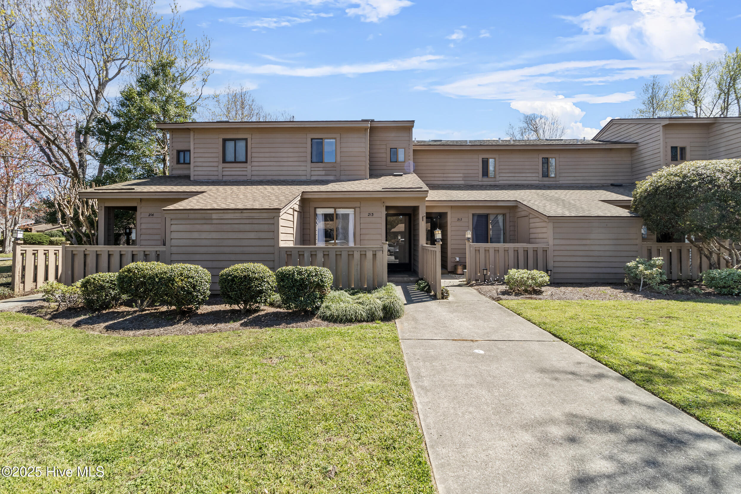 213 Saint Luke Court