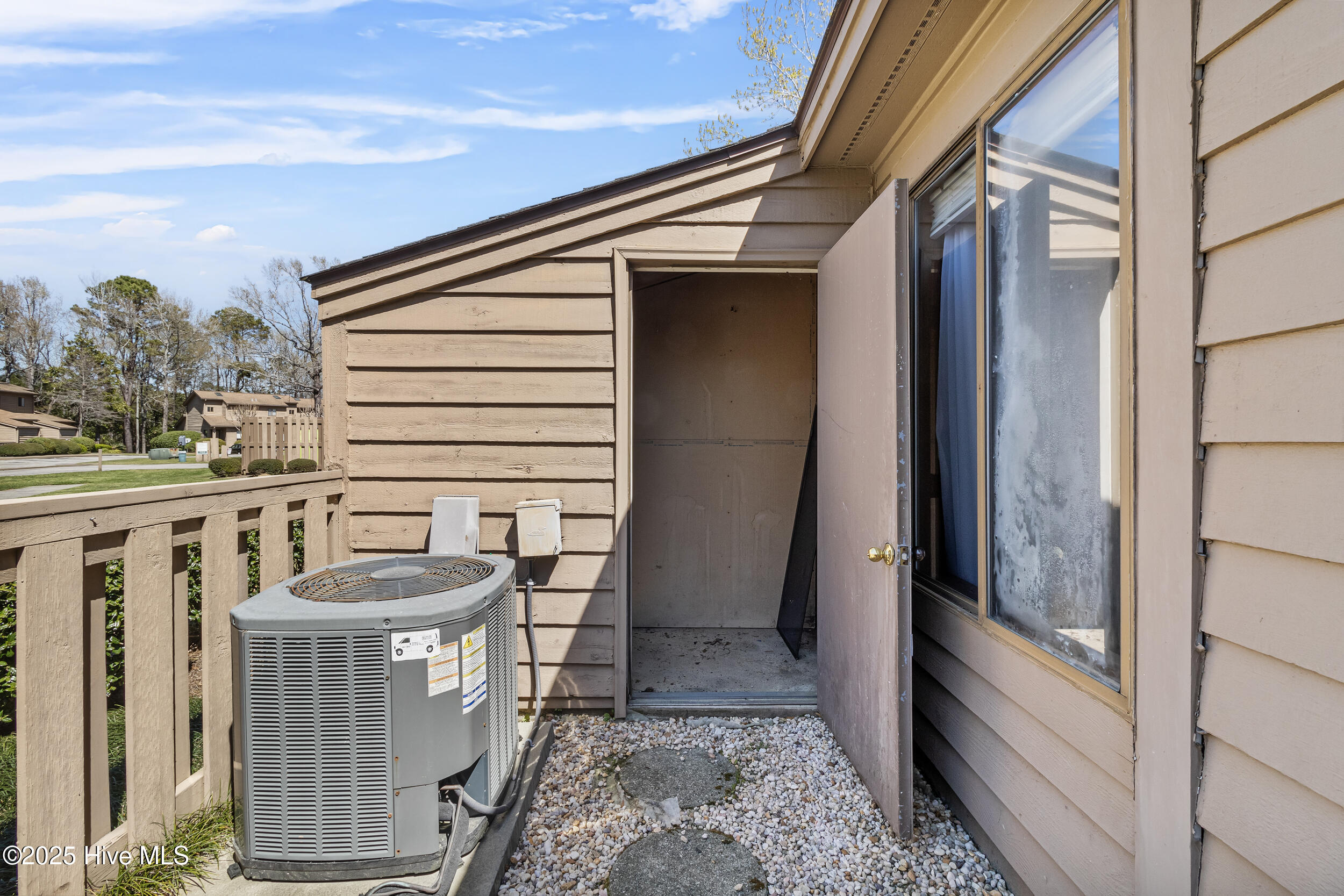 213 Saint Luke Court