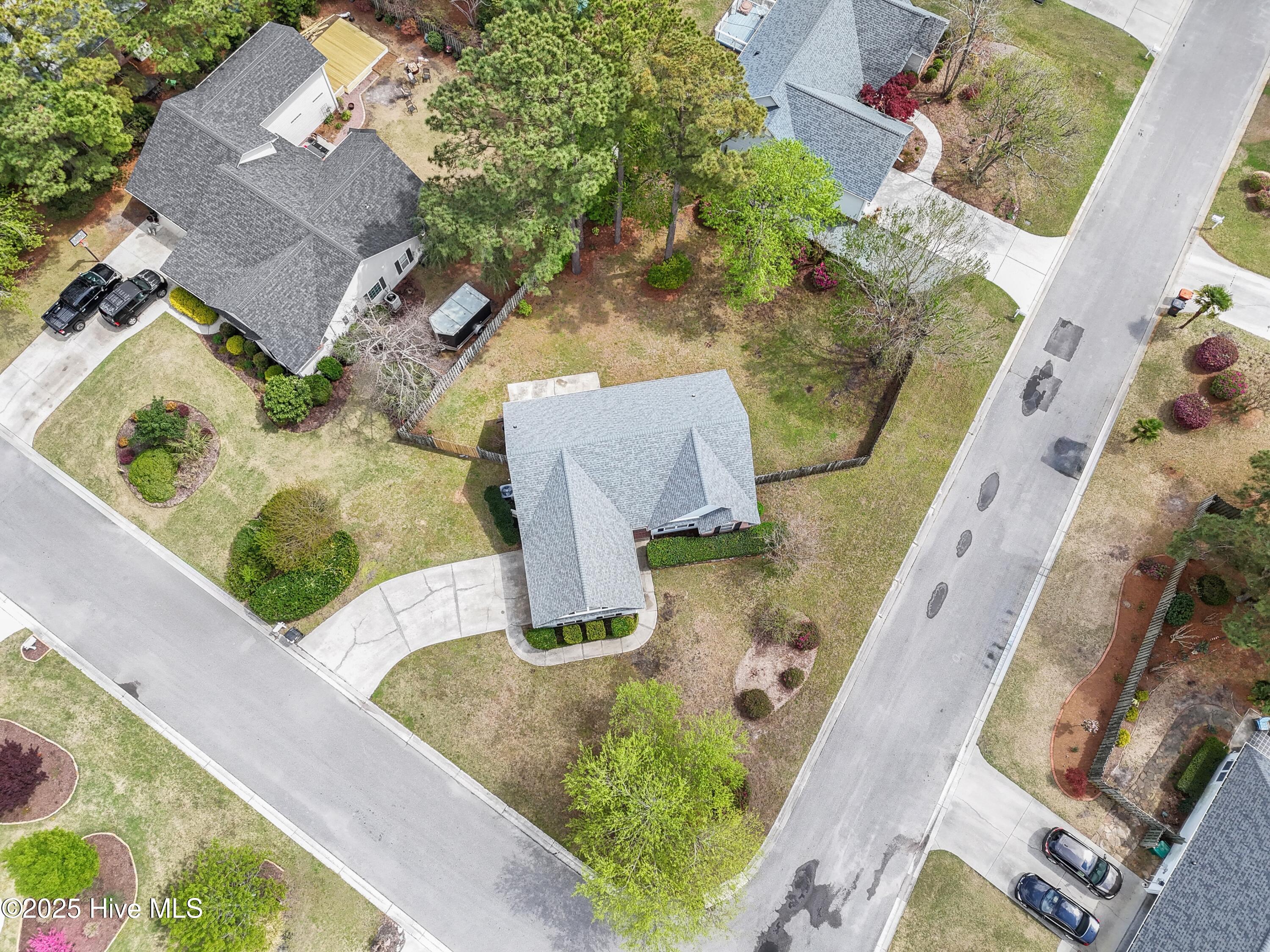4824 W Grove Drive