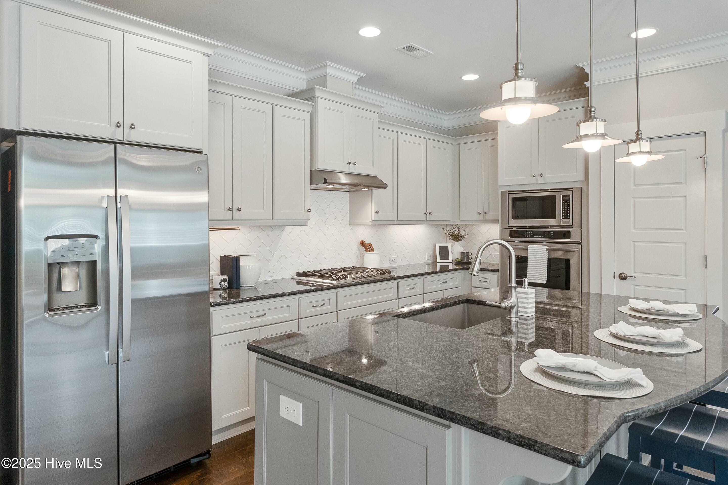5205 Leisure Circle Circle