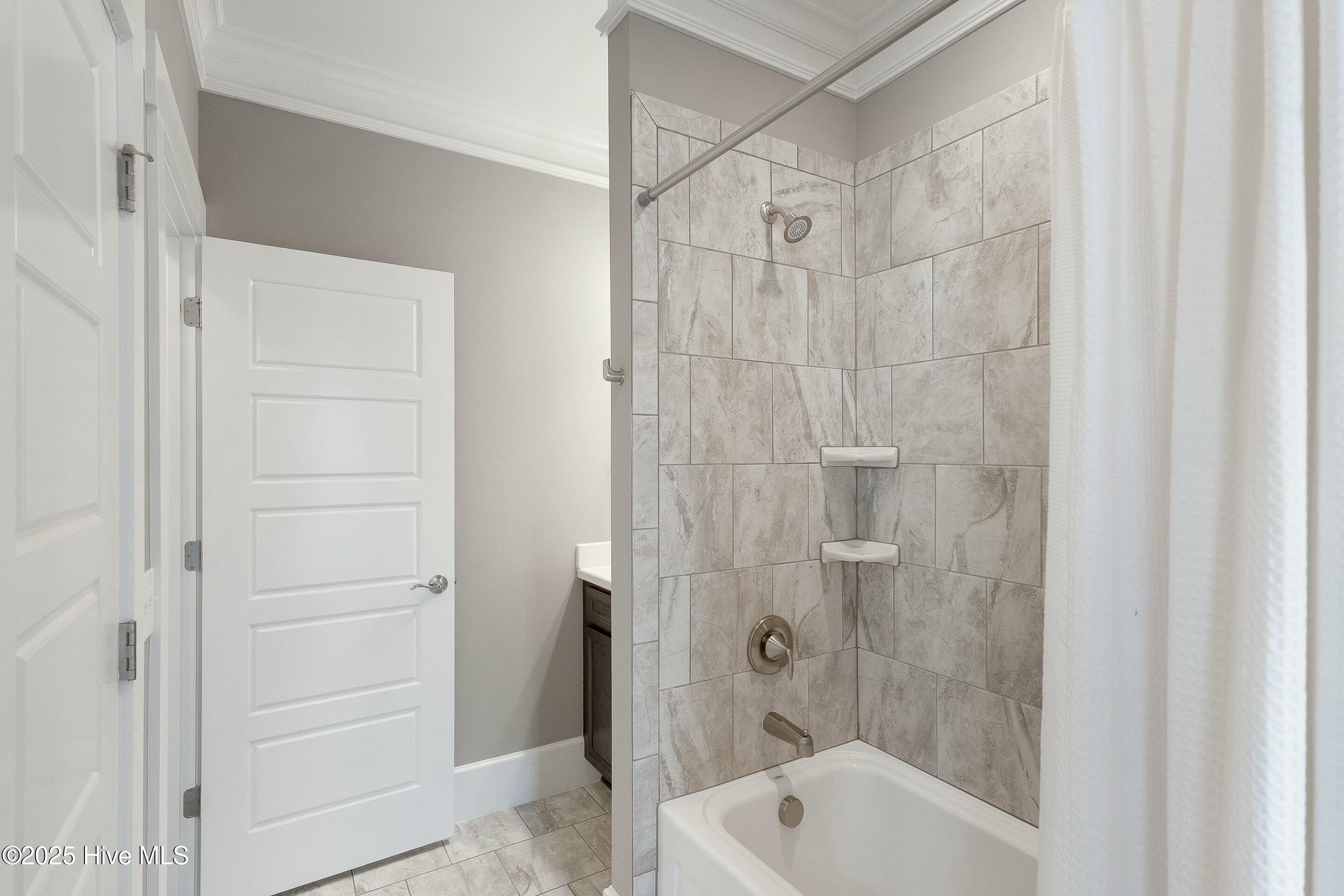 5205 Leisure Circle Circle