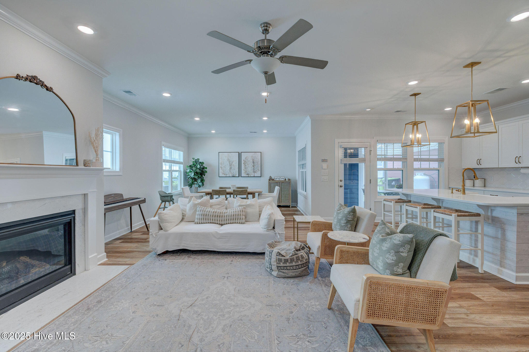 7128 Maple Leaf Drive