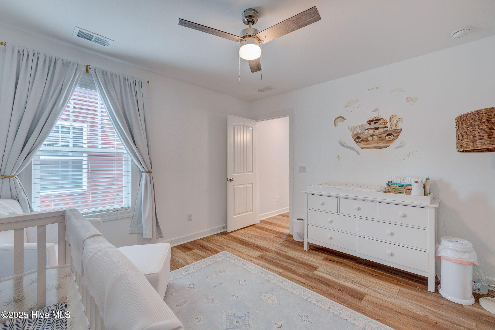 7128 Maple Leaf Drive