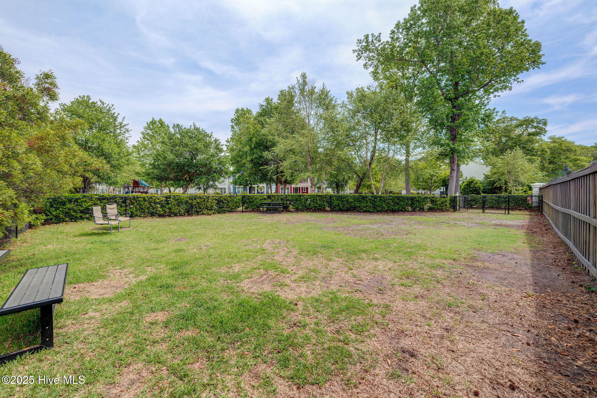 7128 Maple Leaf Drive