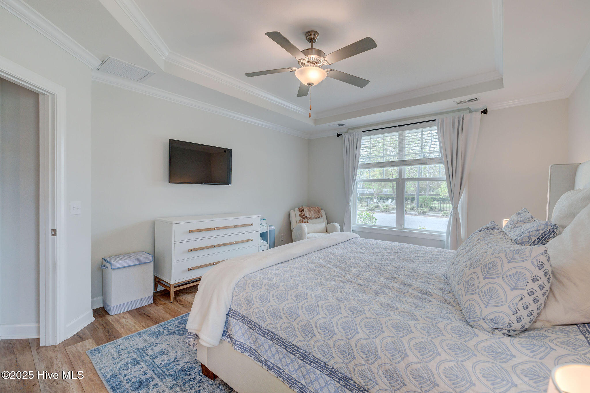 7128 Maple Leaf Drive